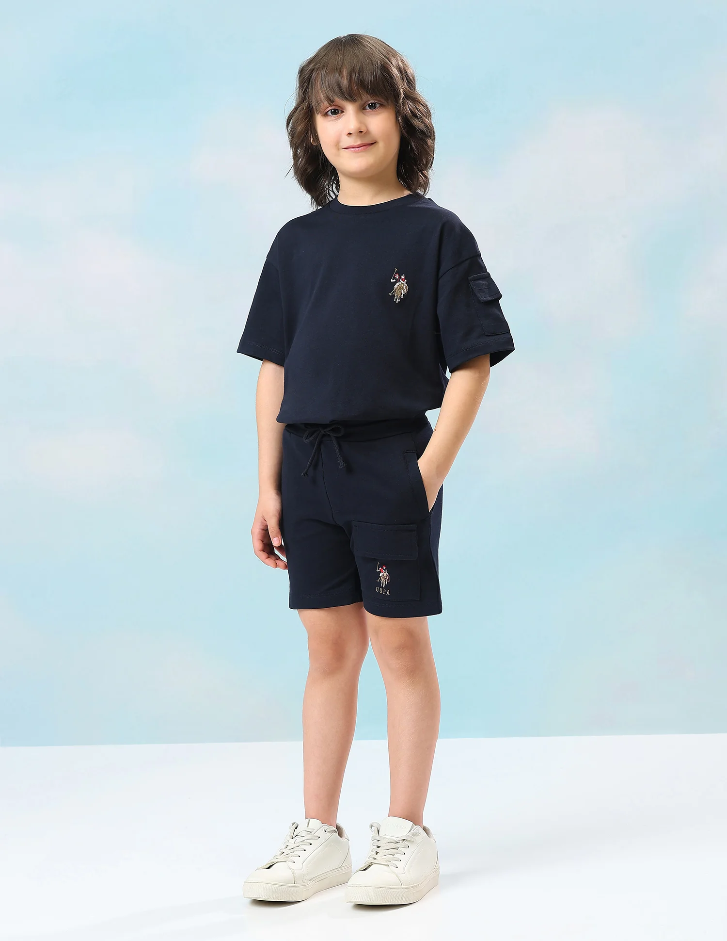 Mid rise Regular Fit Shorts - Image 4