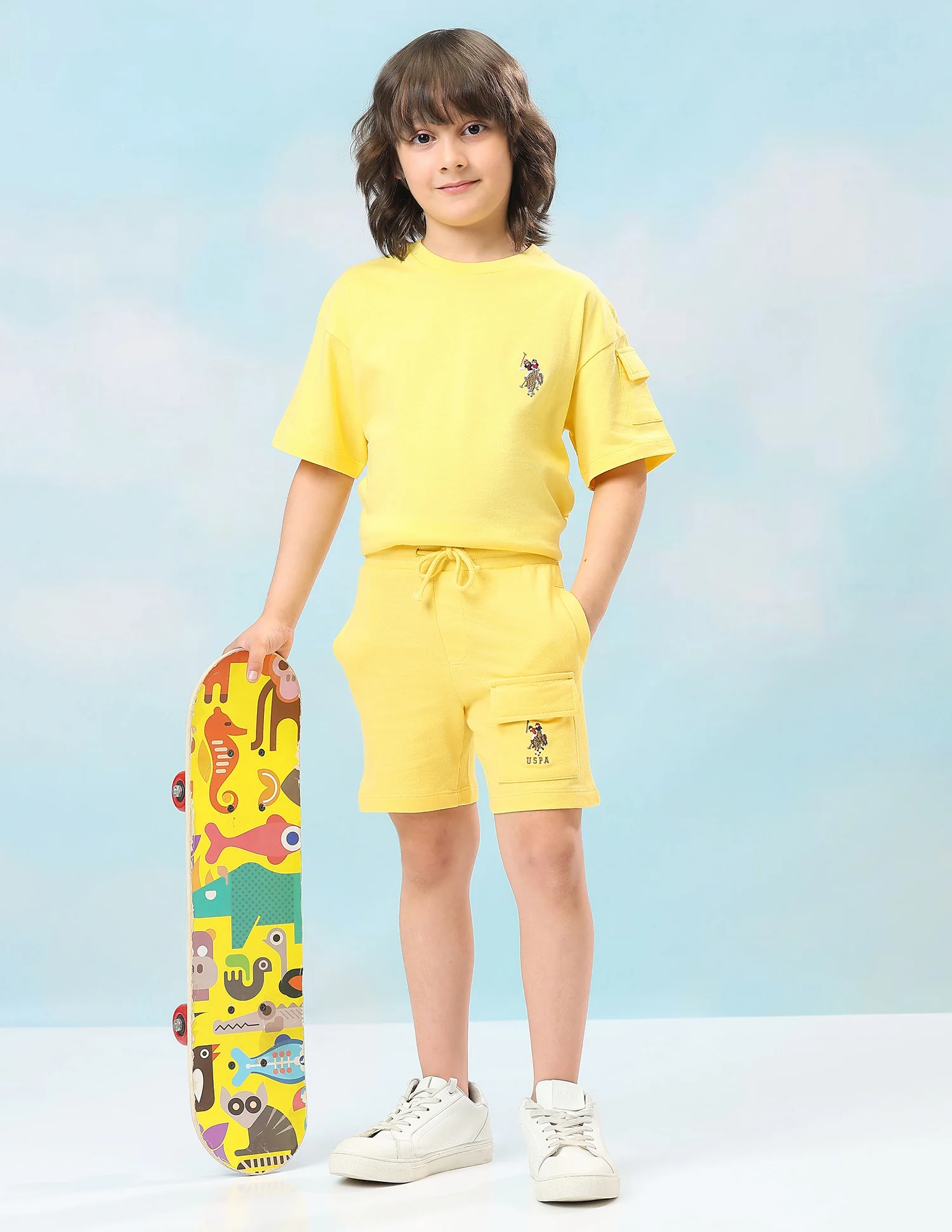 Mid rise Regular Fit Shorts - Image 8