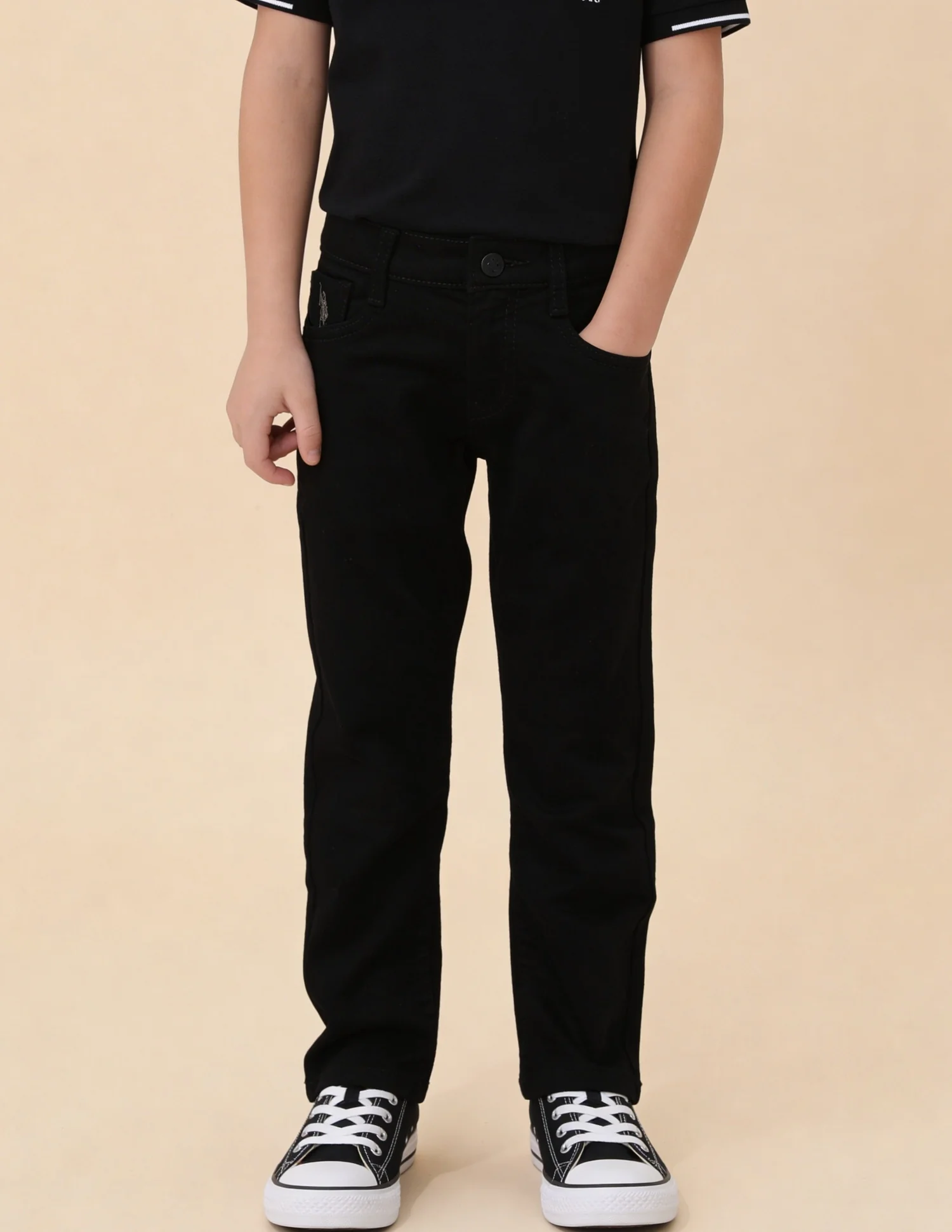 Mid Rise Relaxed Fit Jeans - Image 3