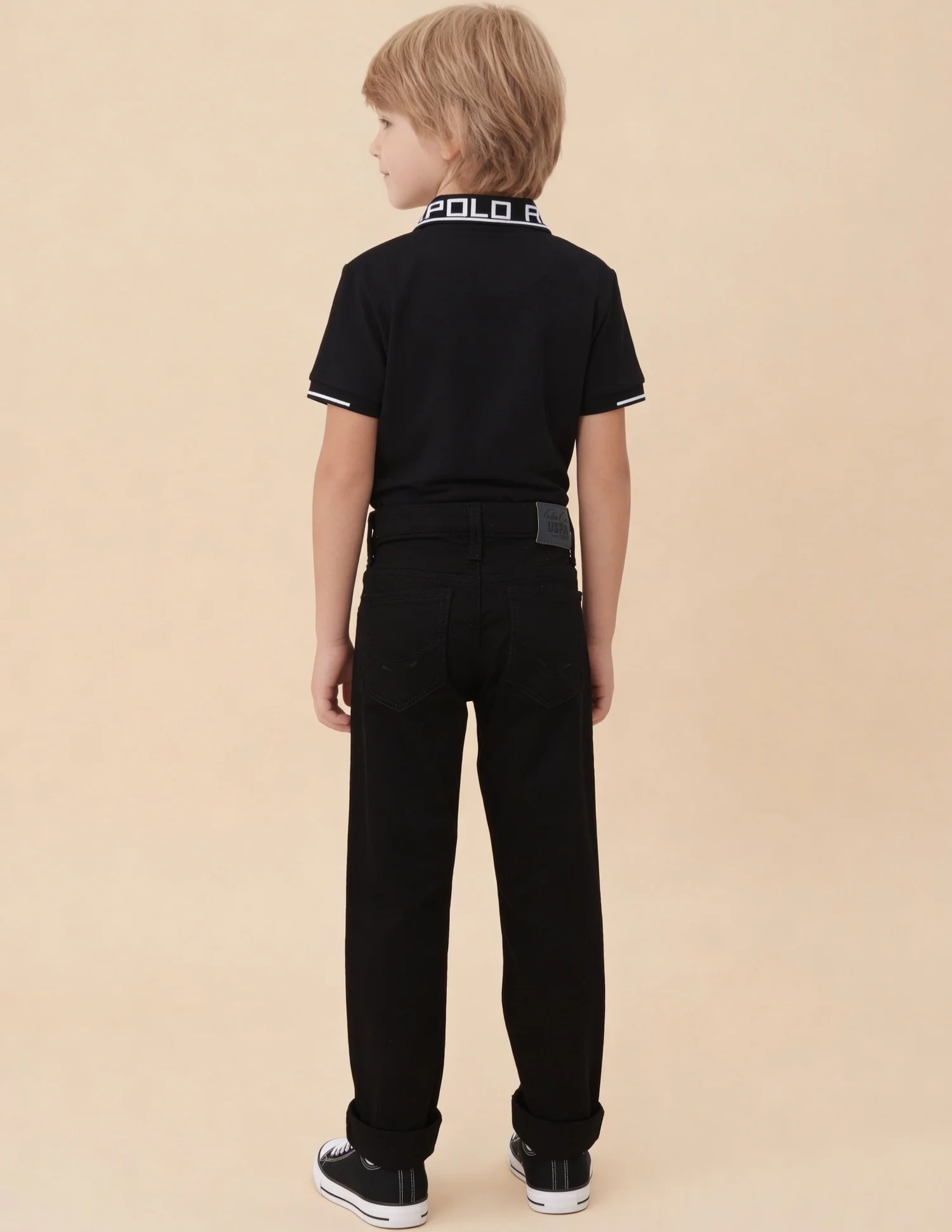 Mid Rise Relaxed Fit Jeans - Image 4