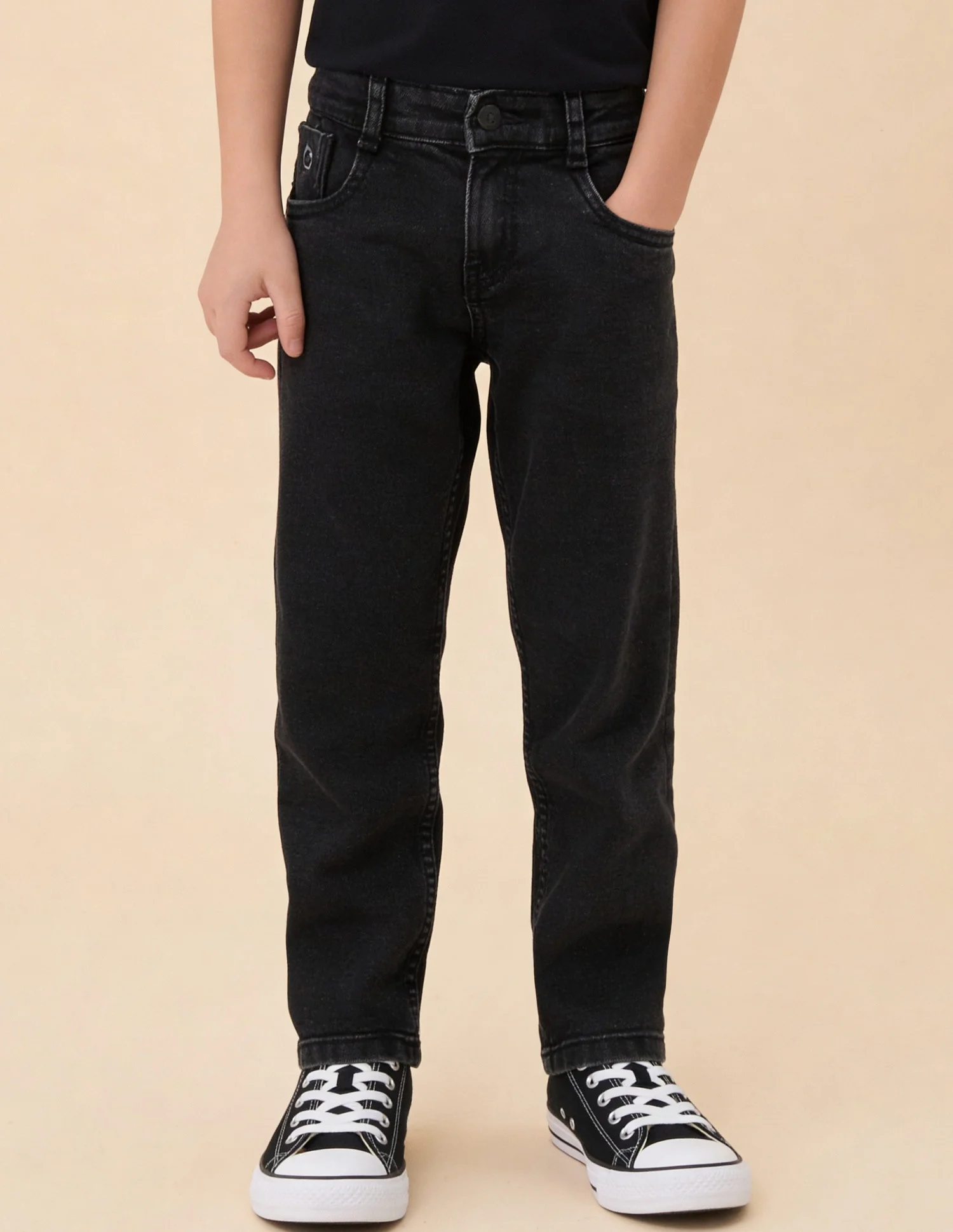 Mid Rise Relaxed Fit Jeans - Image 3