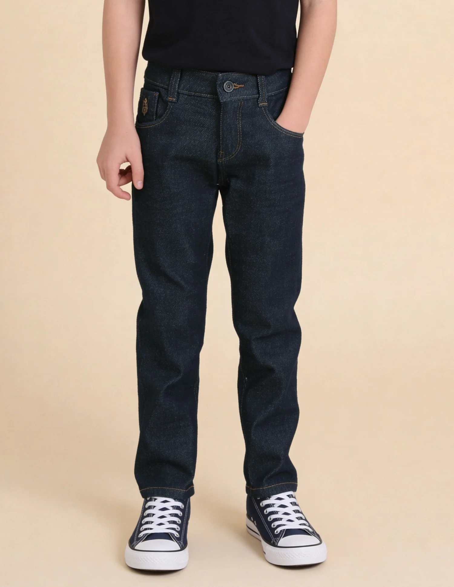 Mid Rise Relaxed Fit Jeans - Image 3