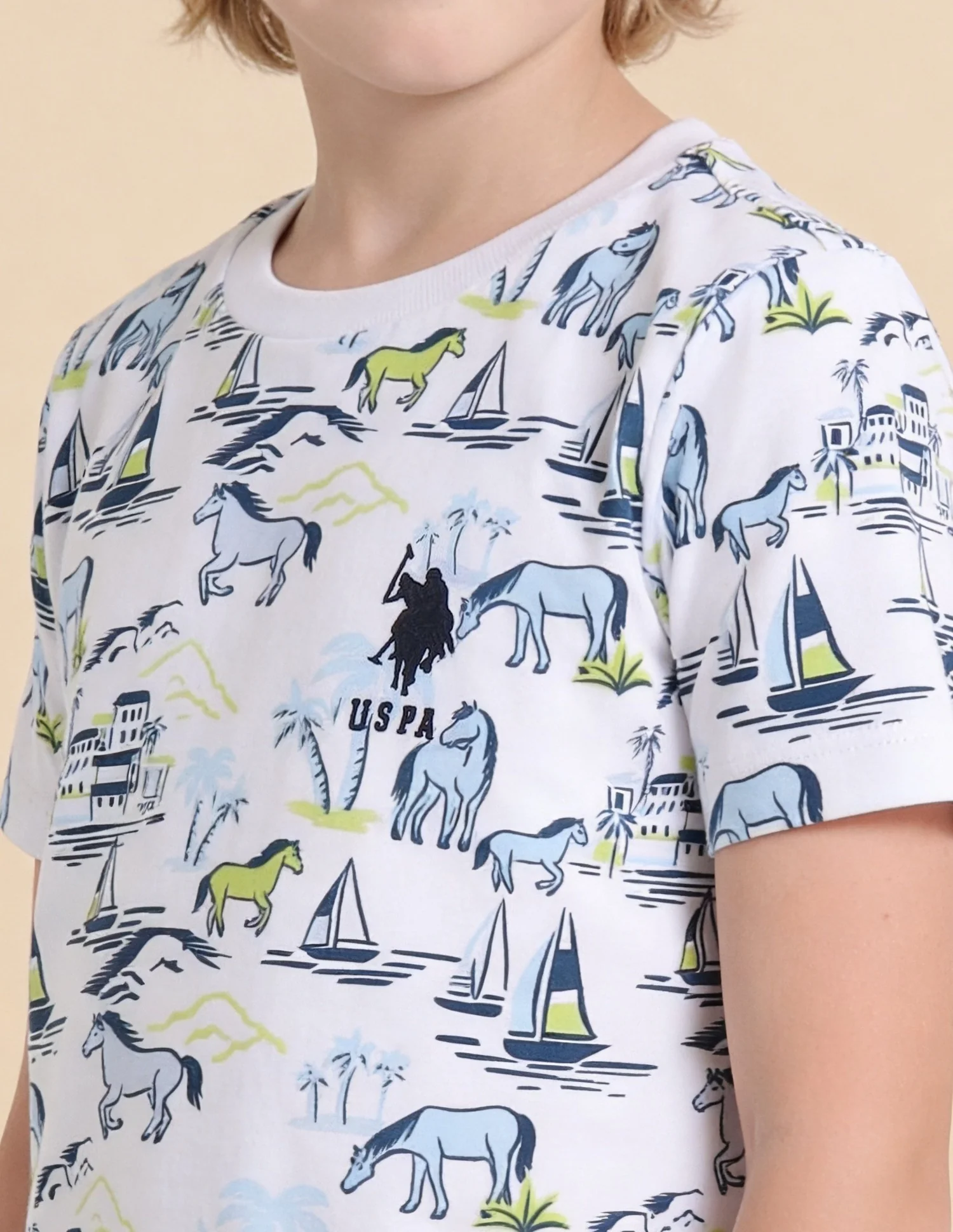 Solid And Graphic Printed Regular Fit T-Shirt - Pack Of 2 - Image 9