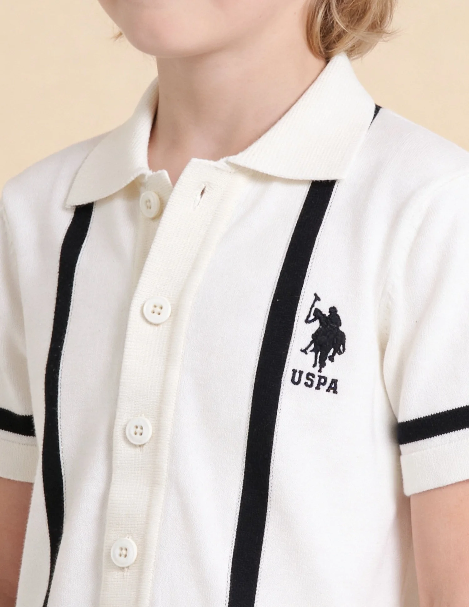 Solid Regular Fit Shirt - Image 6