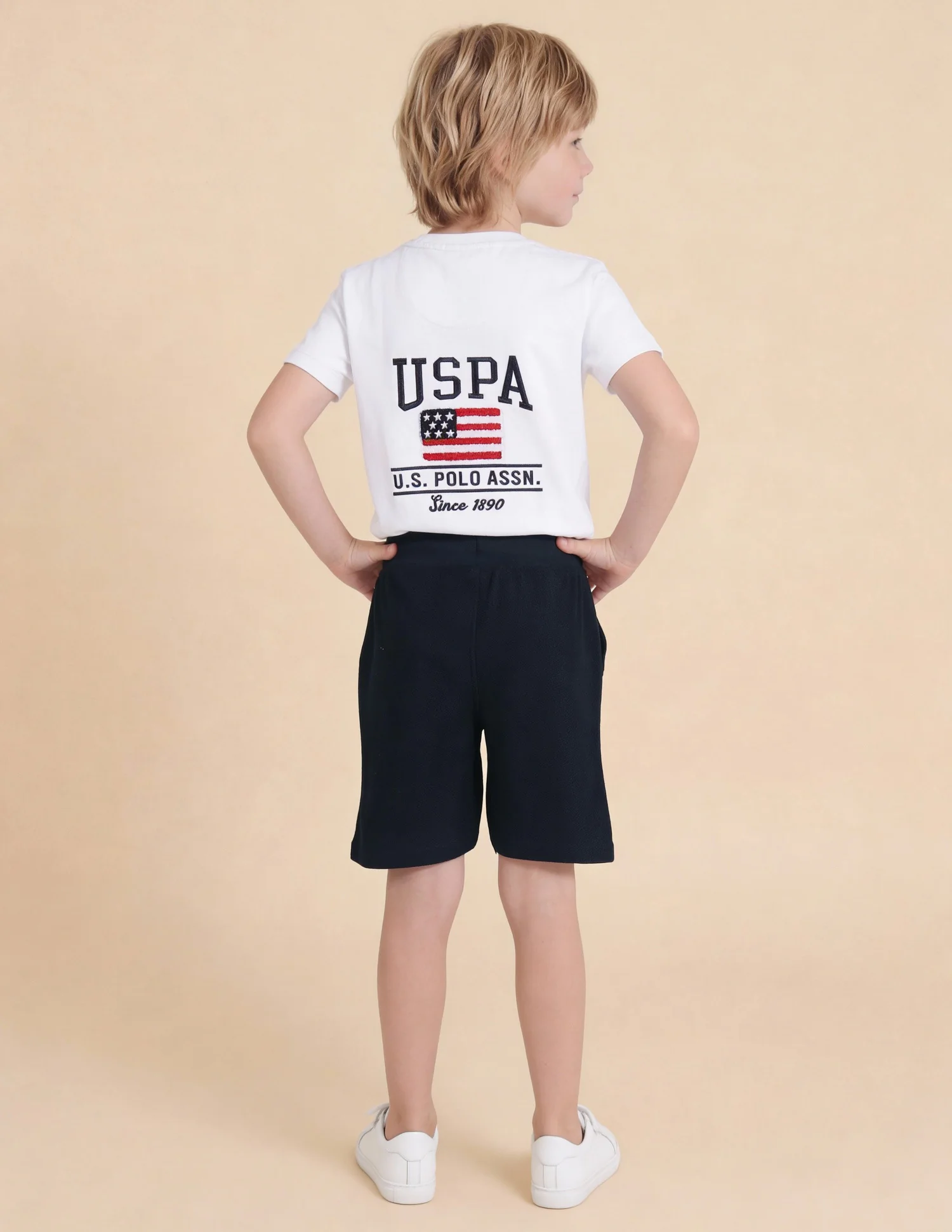 Solid Regular Fit Shorts - Image 4