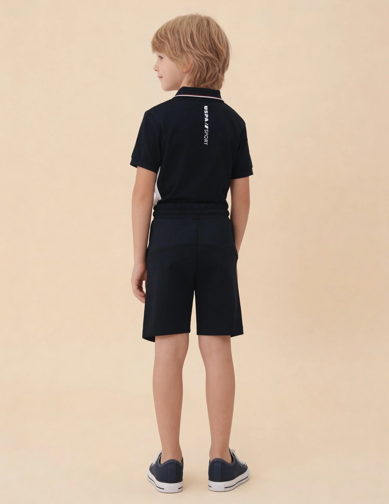Solid Regular Fit Shorts - Image 3