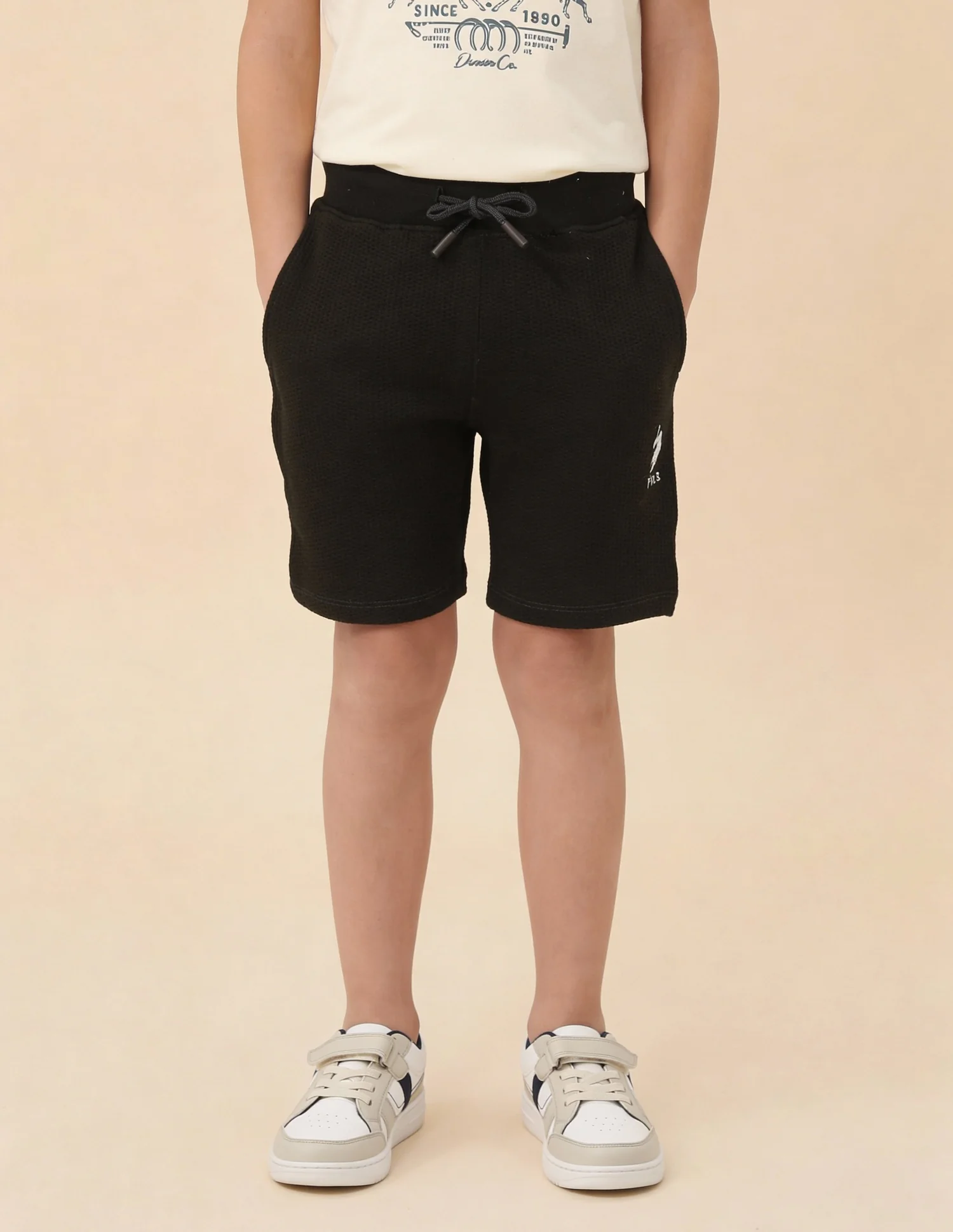 Textured Regular Fit Shorts - Image 3