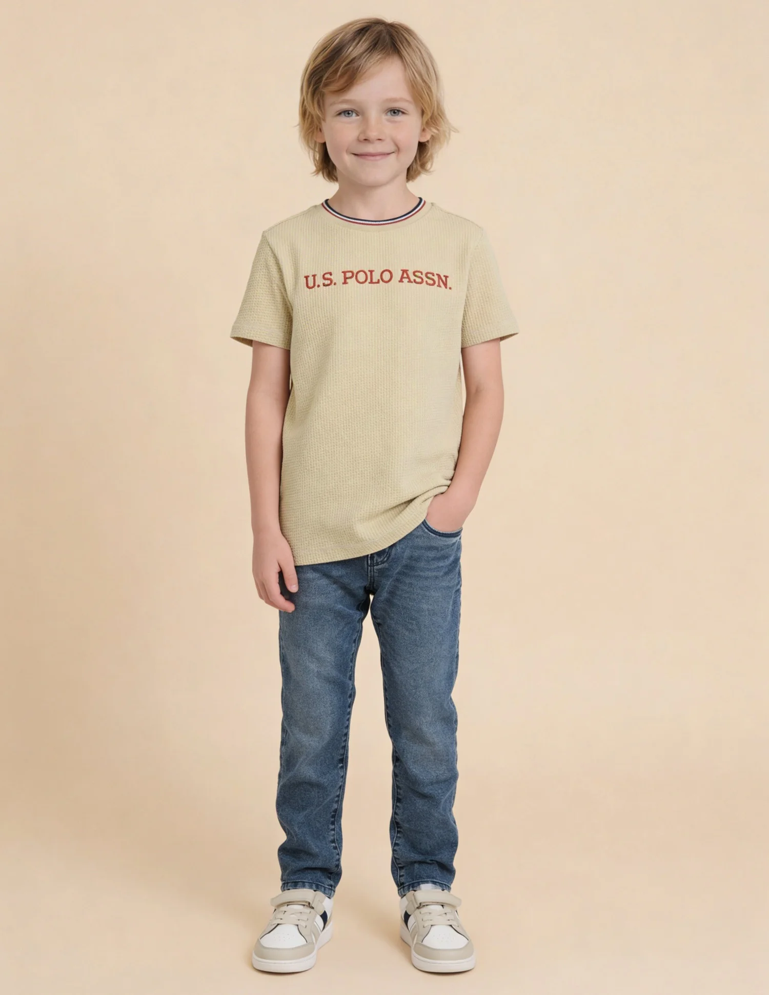 Textured With Brand Embroidered Regular Fit T-Shirt - Image 3