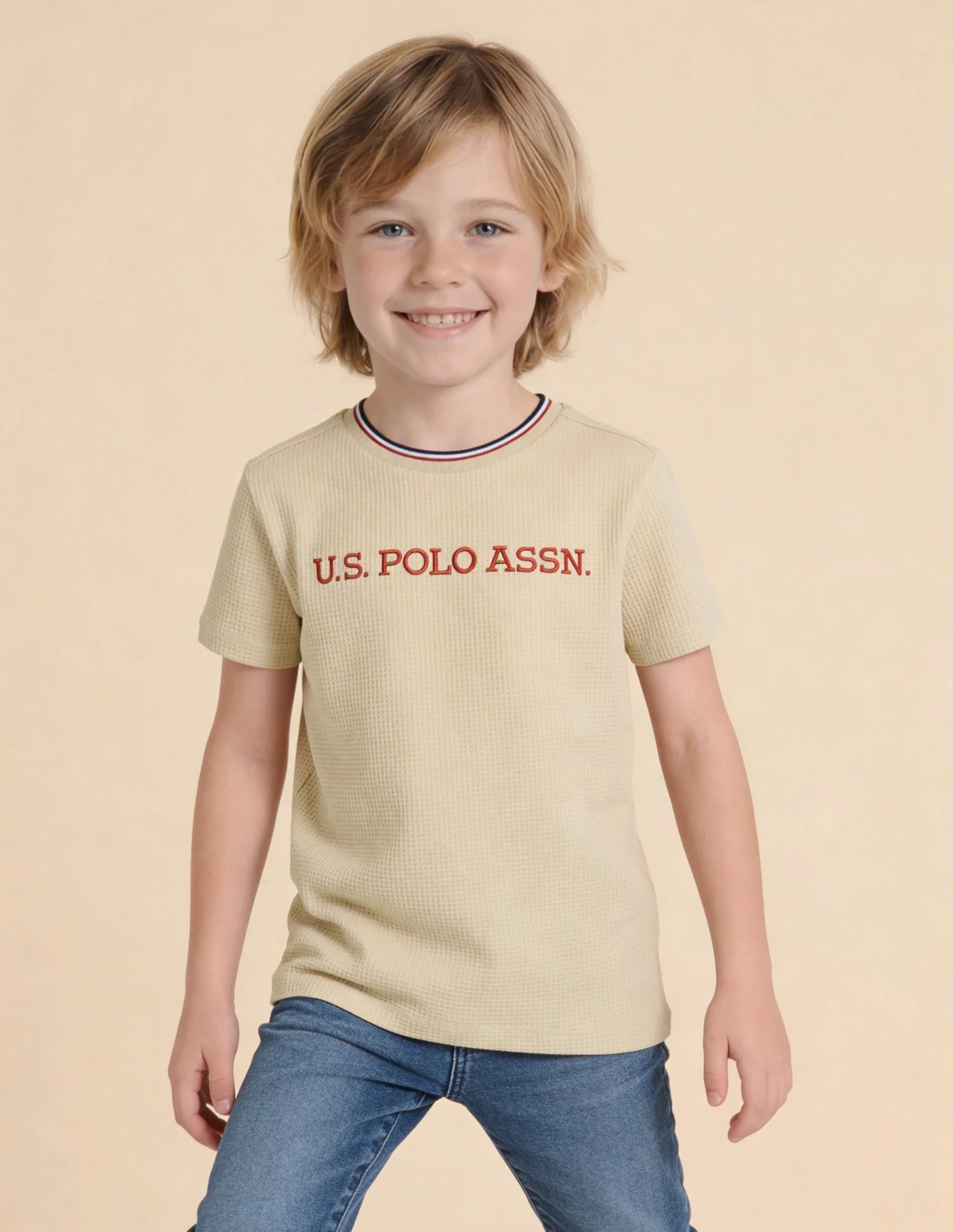 Textured With Brand Embroidered Regular Fit T-Shirt - Image 4