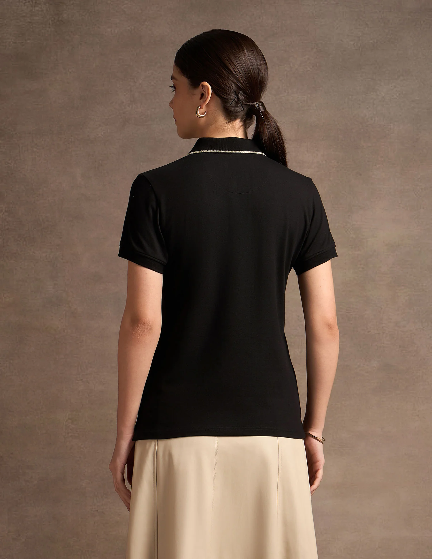 Lurex Tipped Solid Polo Shirt - Image 5