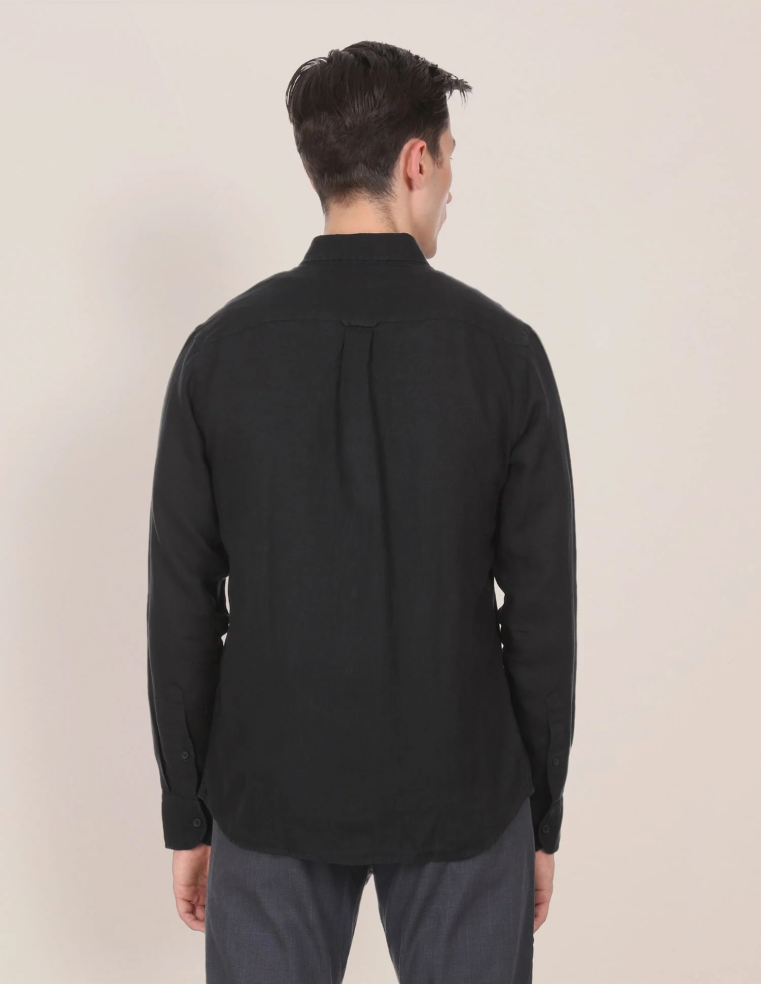 Men Black Button Down Collar Linen Solid Casual Shirt - Image 3