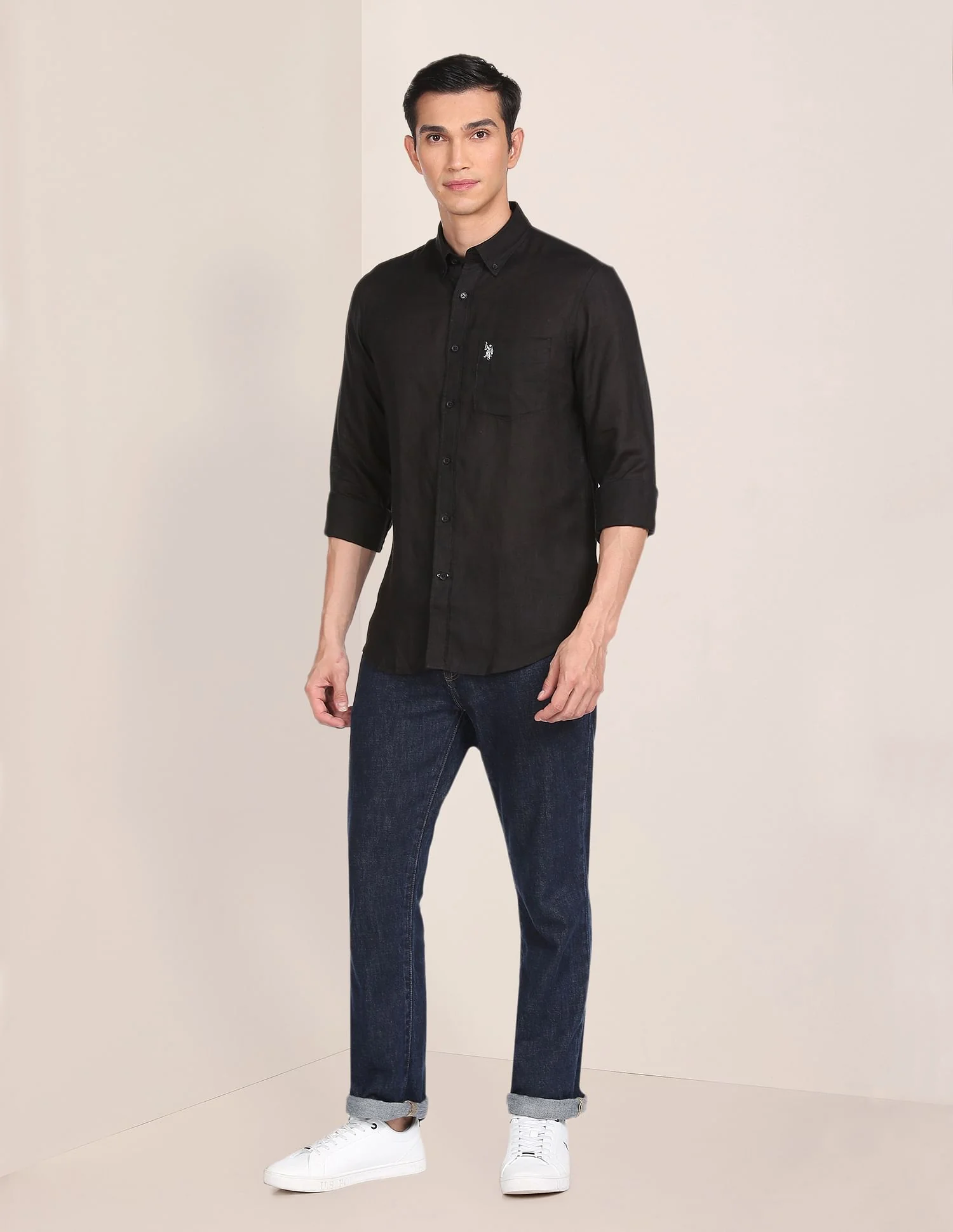 Men Black Linen Solid Casual Shirt - Image 3