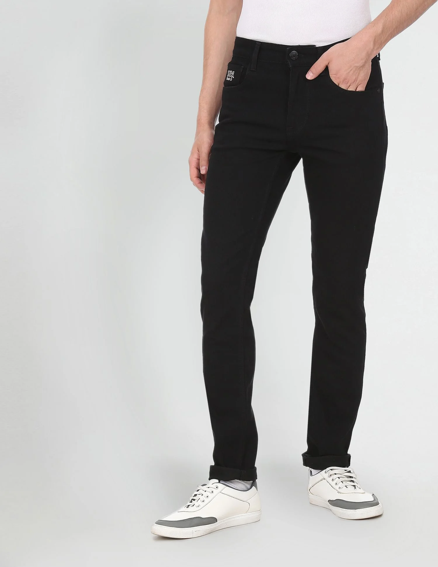 Men Black Mid Rise Brandon Slim Tapered Jeans