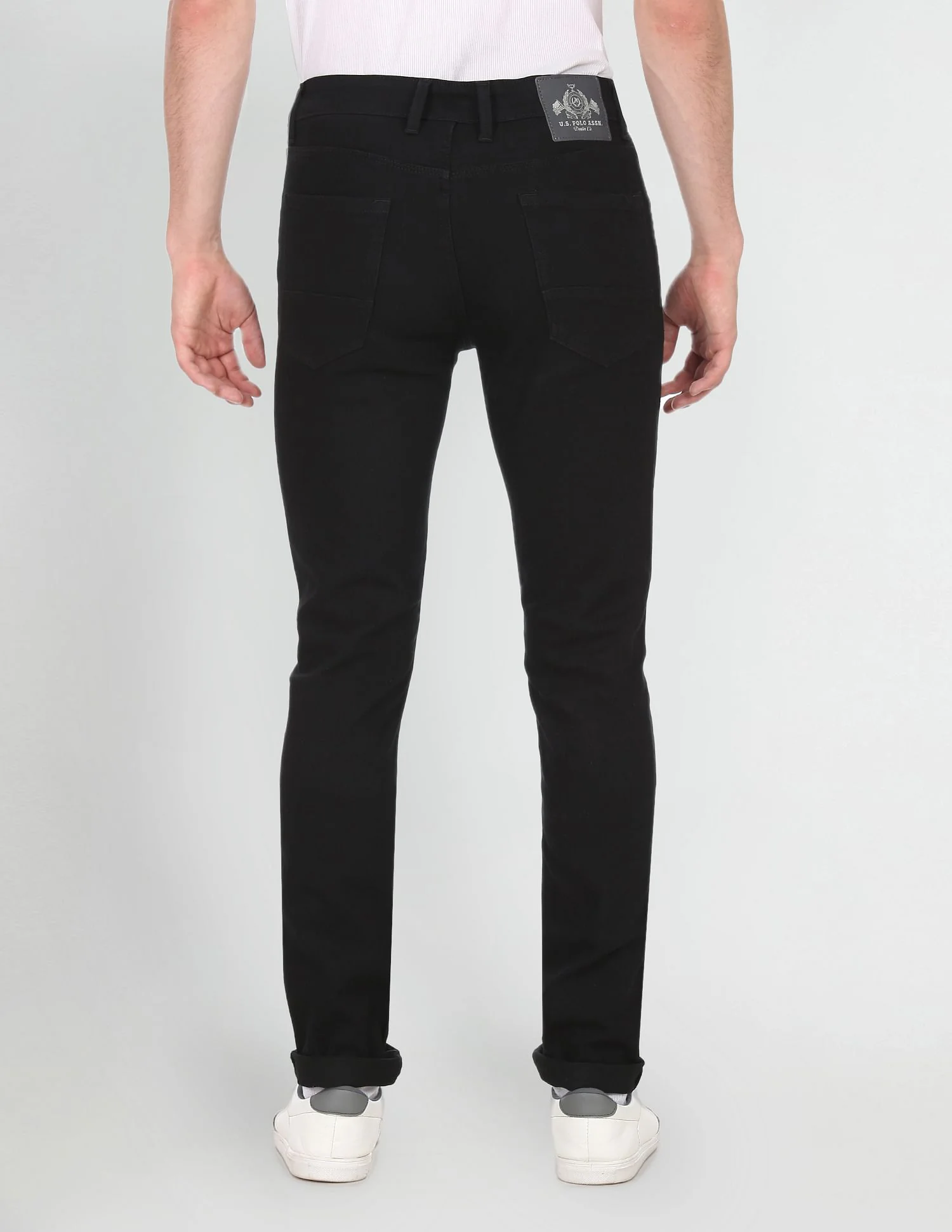Men Black Mid Rise Brandon Slim Tapered Jeans - Image 5