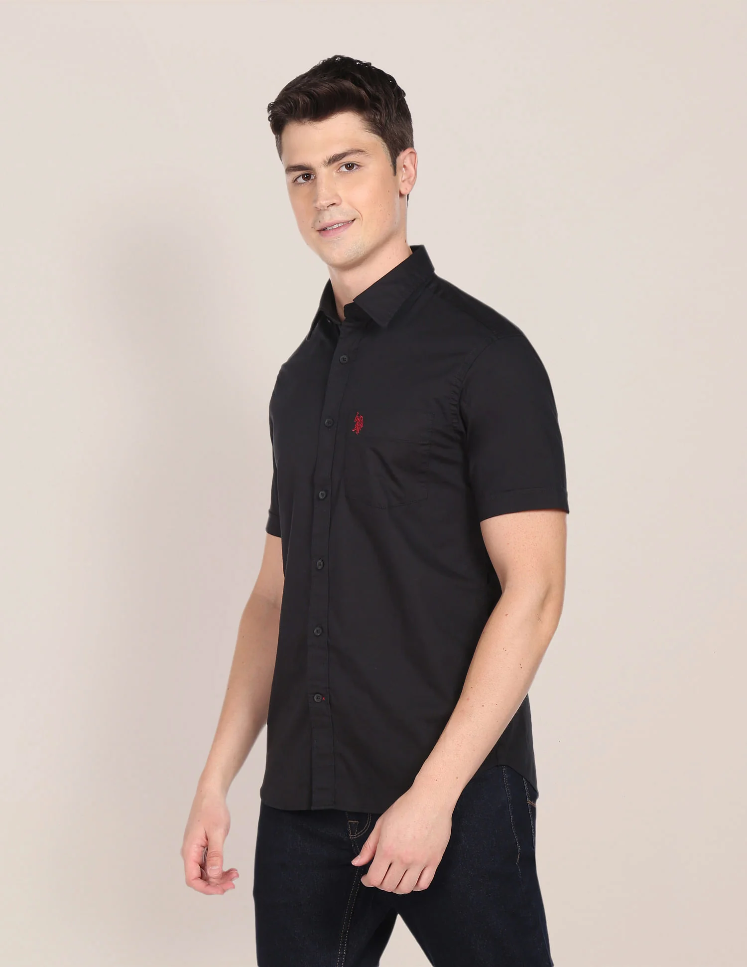 Men Black Slim Fit Solid Casual Shirt - Image 4