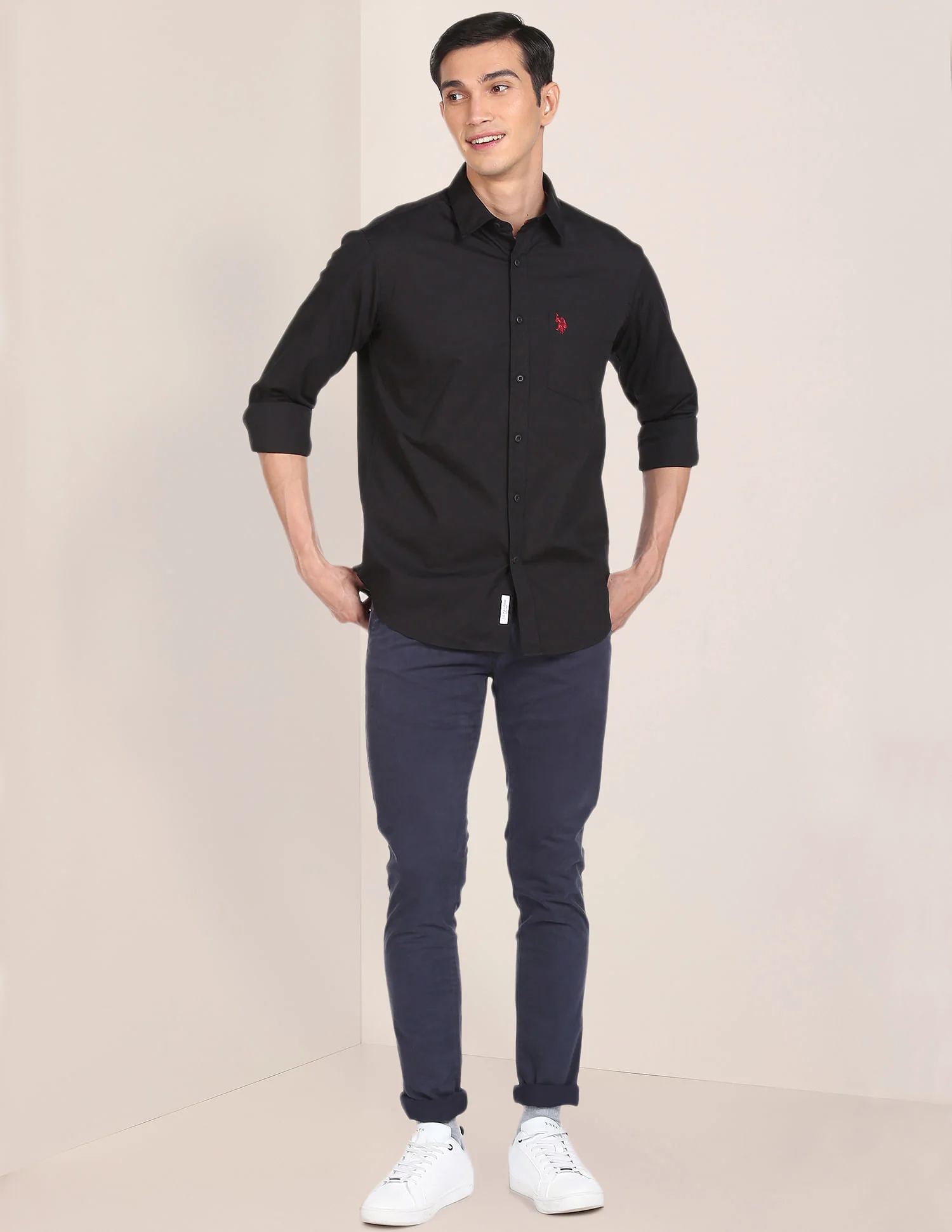 Men Black Slim Fit Solid Casual Shirt - Image 3
