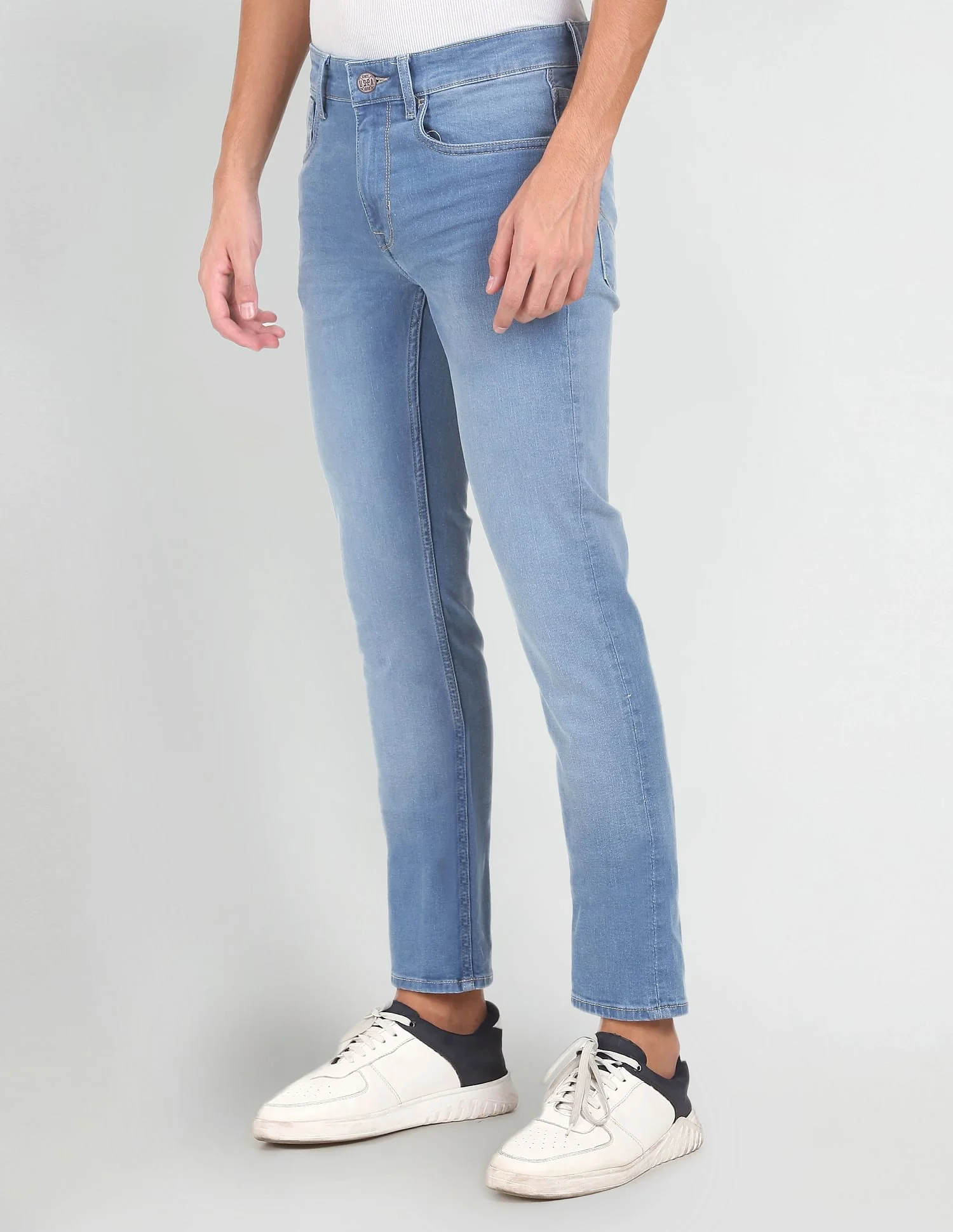 Men Blue Mid Rise Regallo Skinny Fit Stone Wash Jeans - Image 3