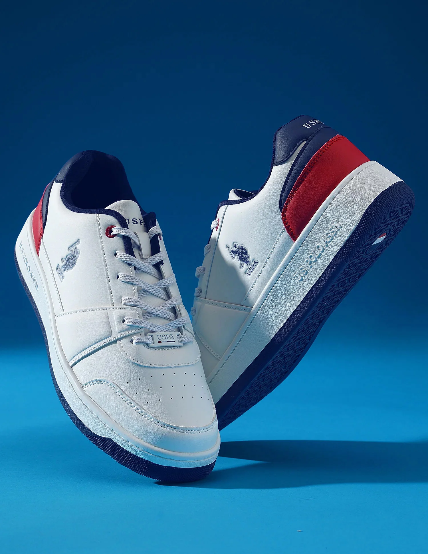 Men Finn 2.0 Off White Retro Court Sneakers