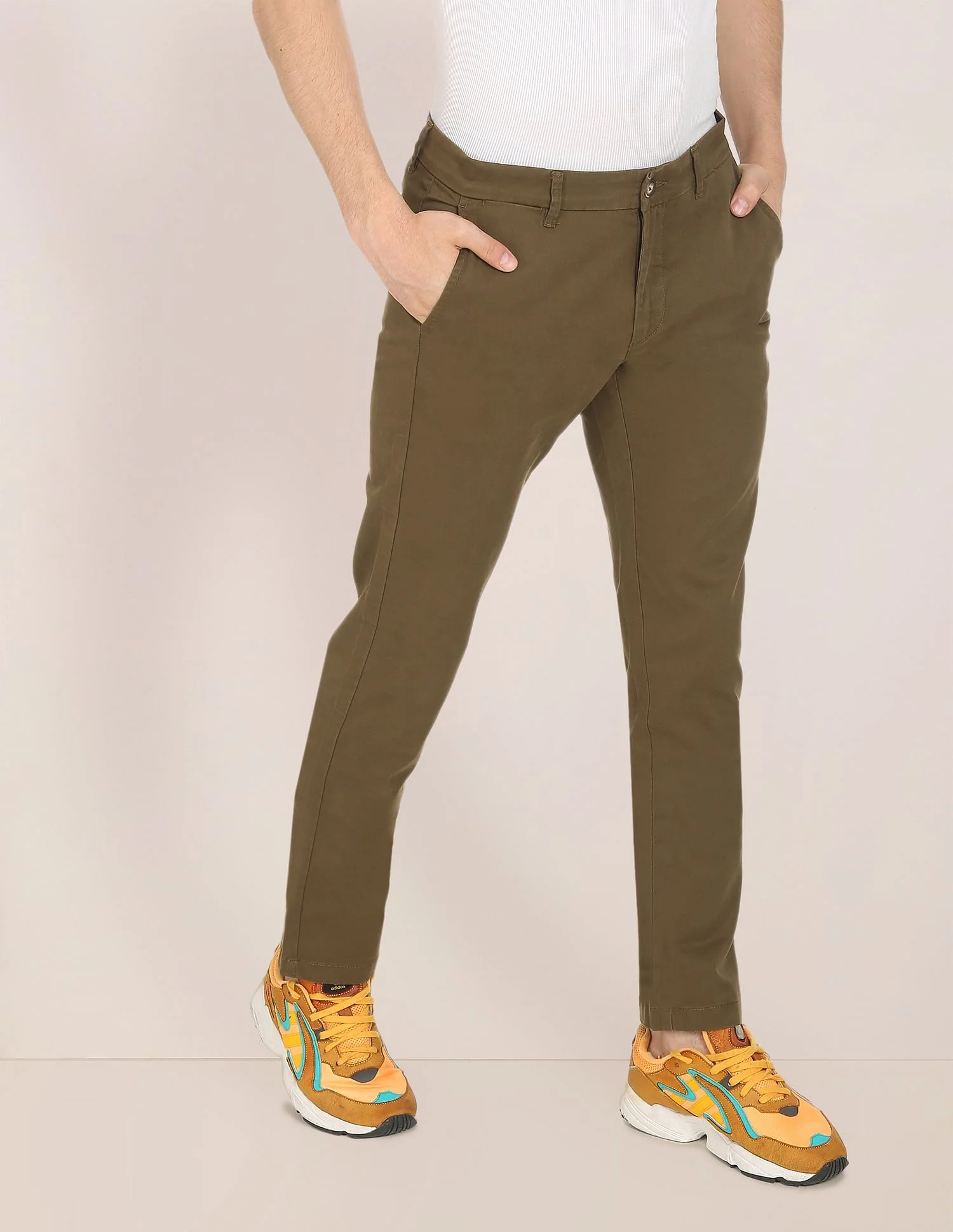 Men Dark Khaki Denver Slim Fit Solid Casual Trousers - Image 5