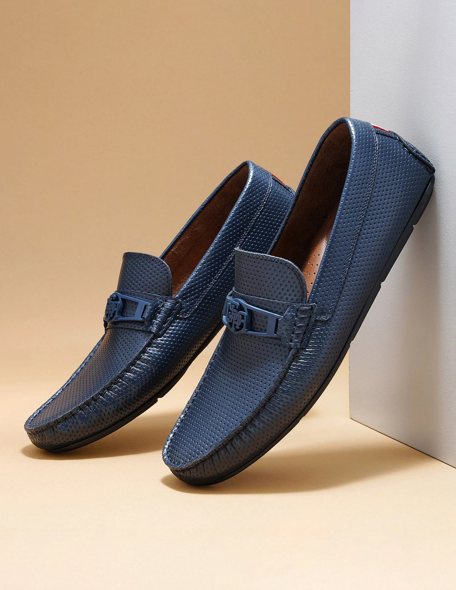 Men Perforated Leather Merren Loafers