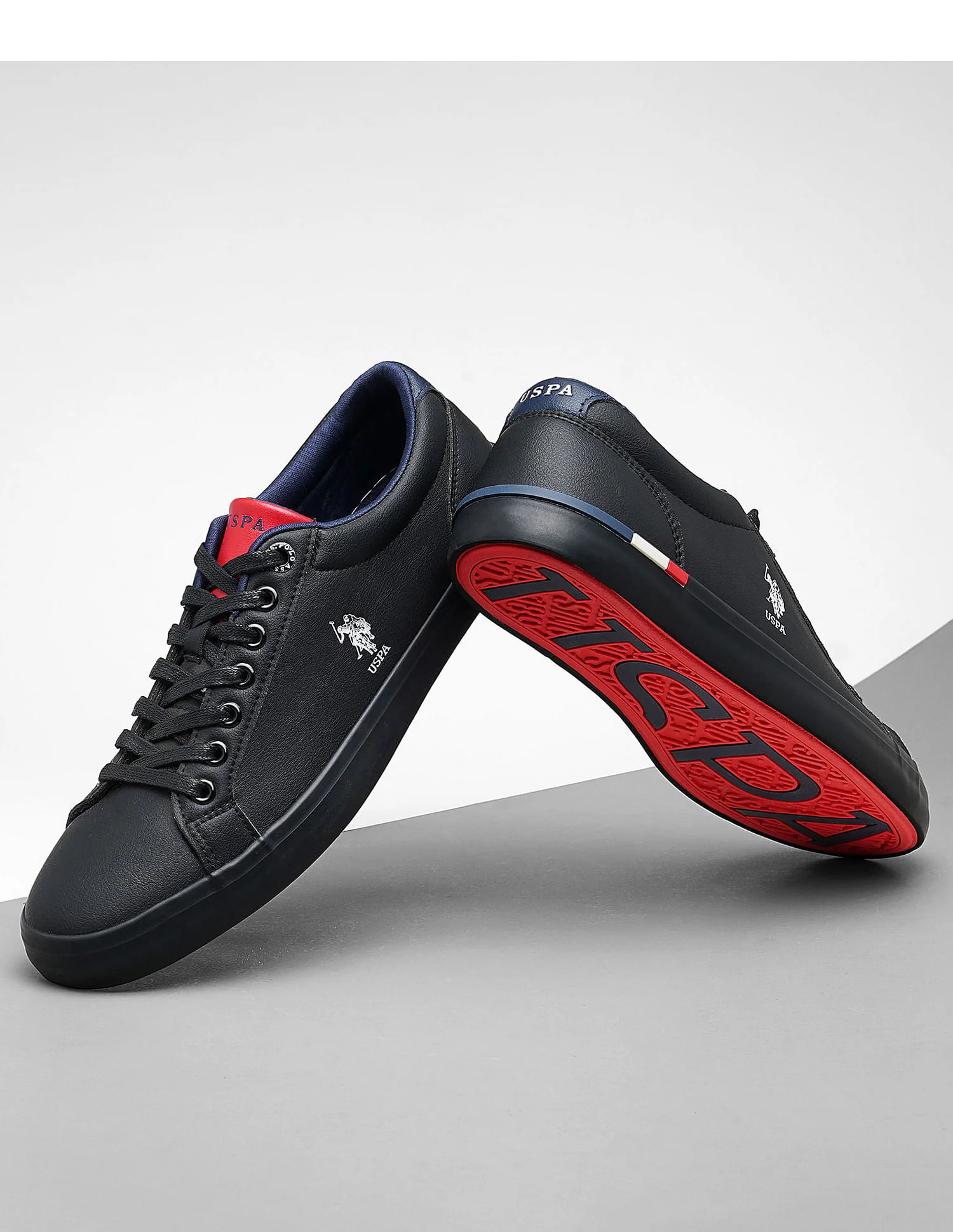 Men Solid Anton 2.0 Sneakers - Image 3