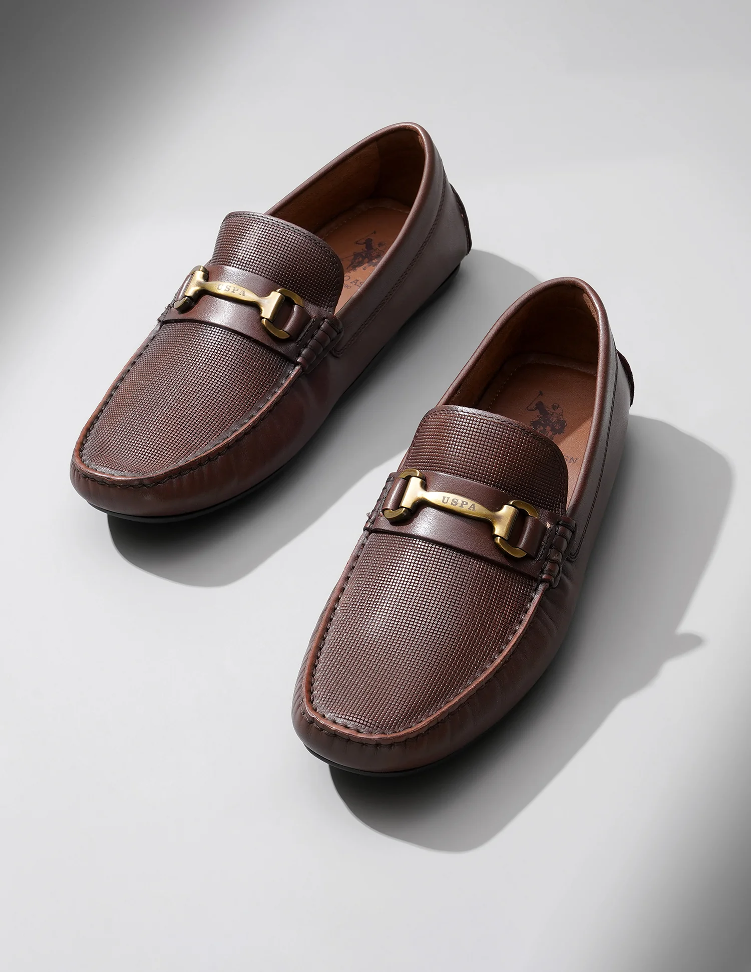 Men Solid Doreh Loafers