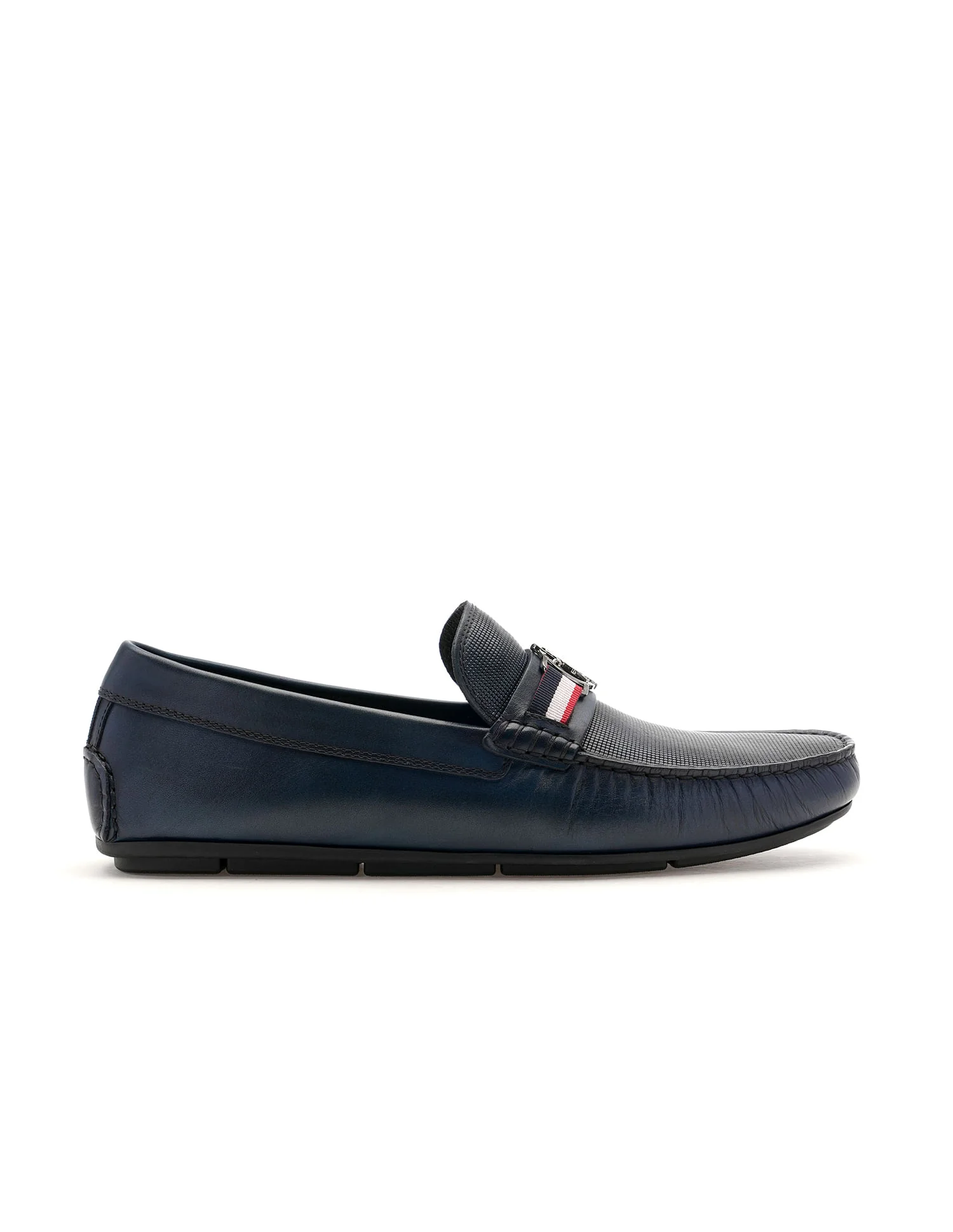 Men Solid Gregor Loafers - Image 4