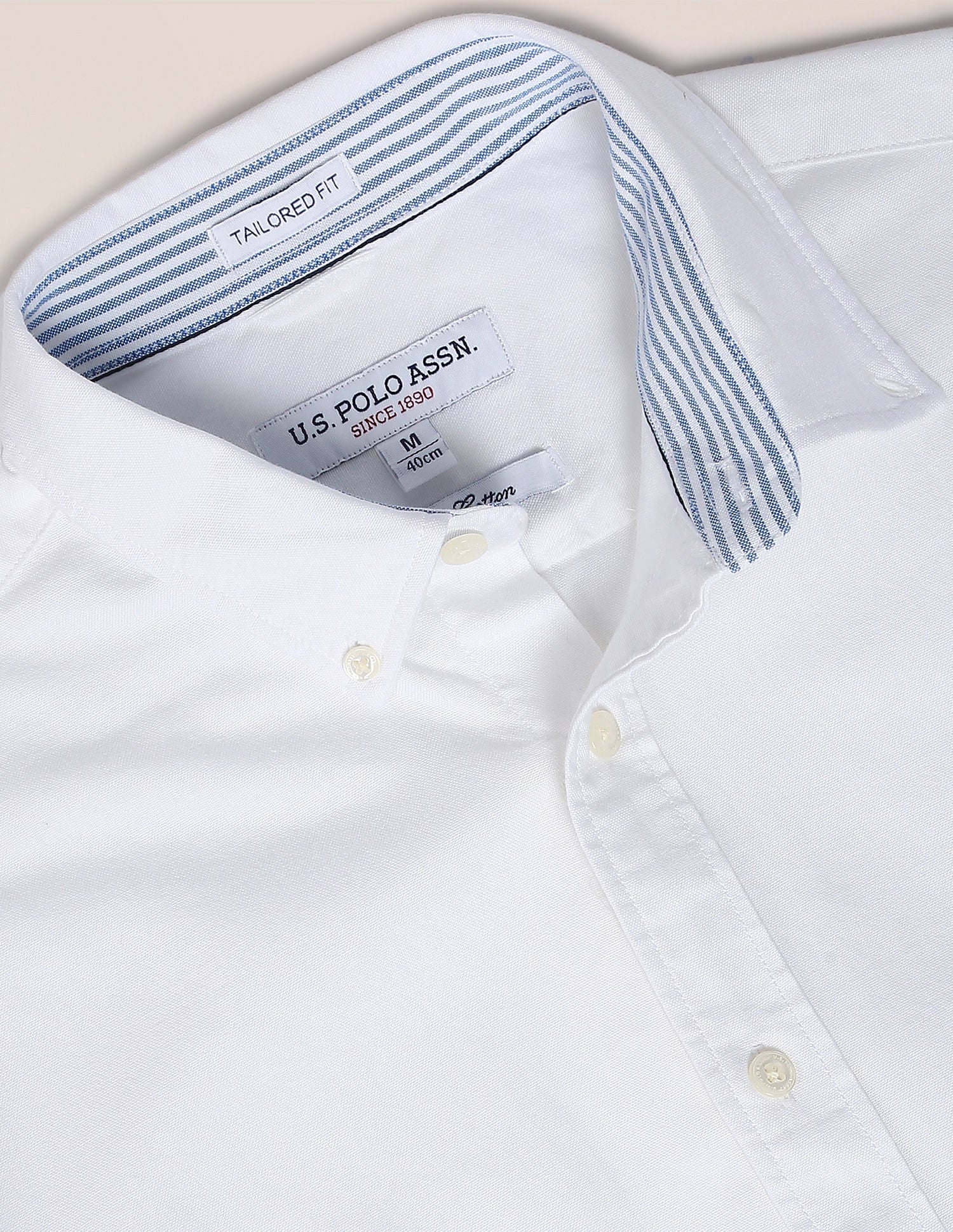 Men White Solid Twill Weave Casual Shirt - Image 2