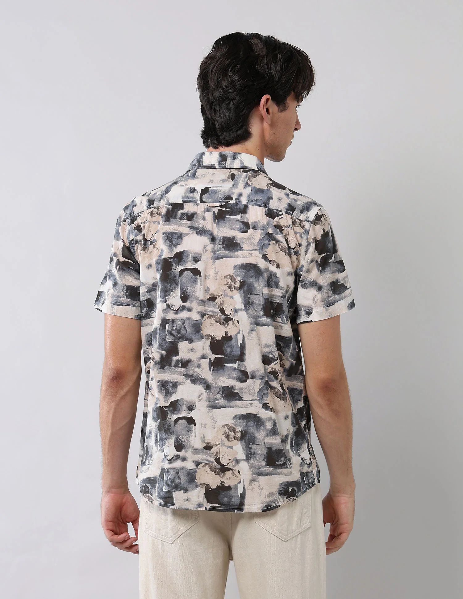 Abstract Printed Regular Fit Shirt - Image 5