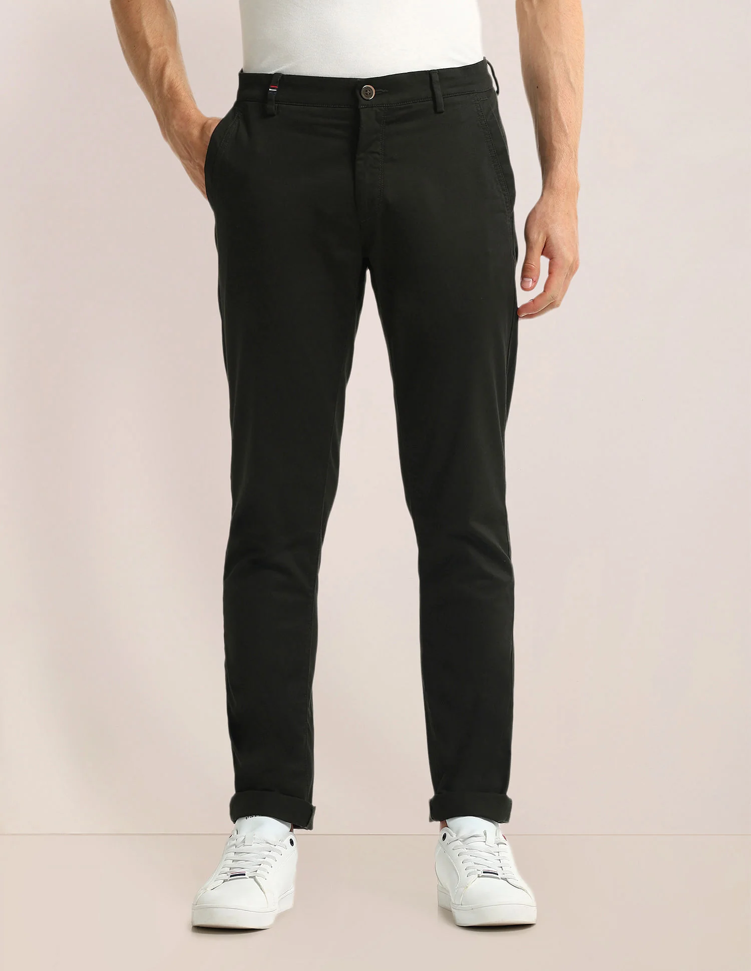 Austin Fit Solid Trousers