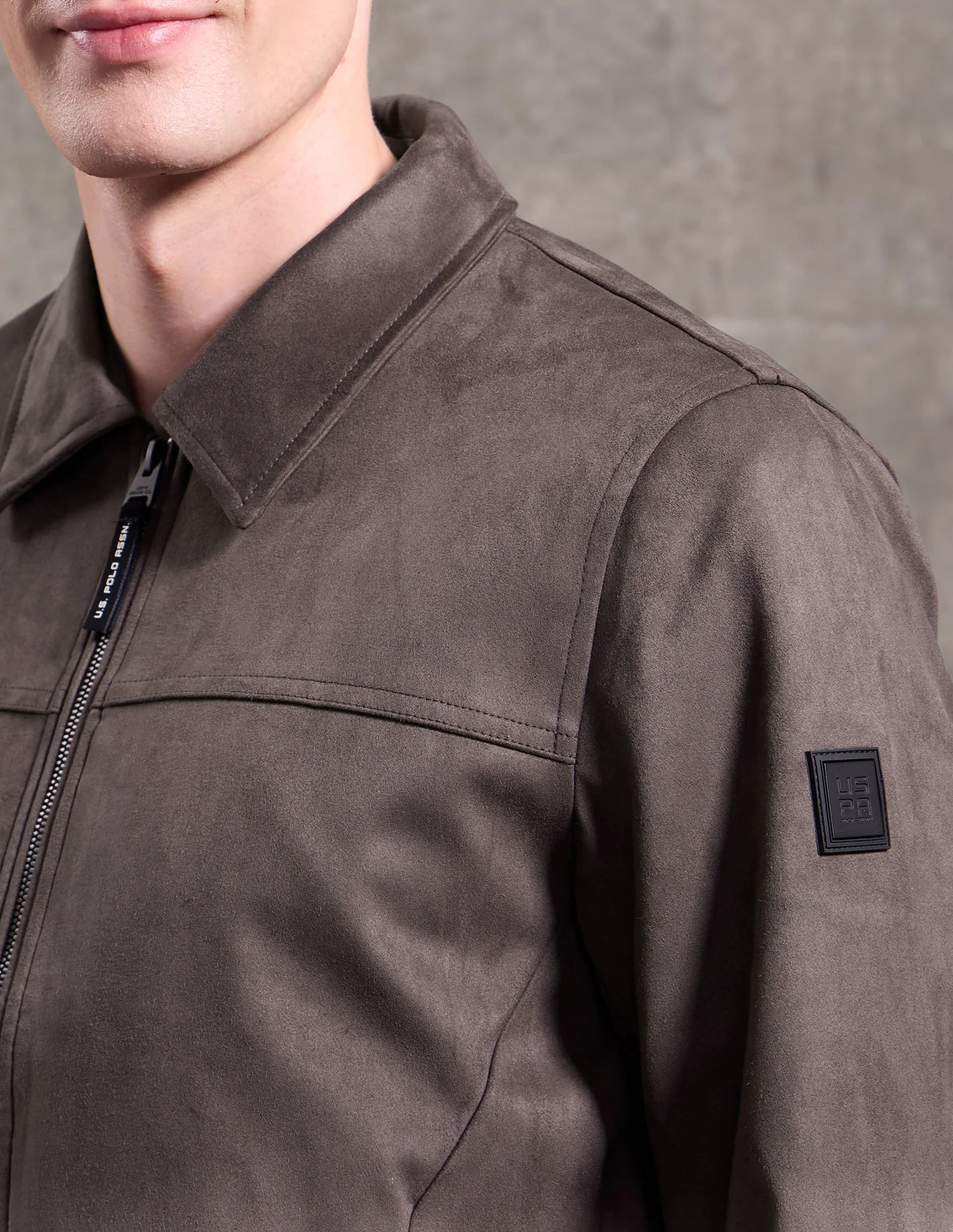 Black & Gold Regular Fit Jacket - Image 9