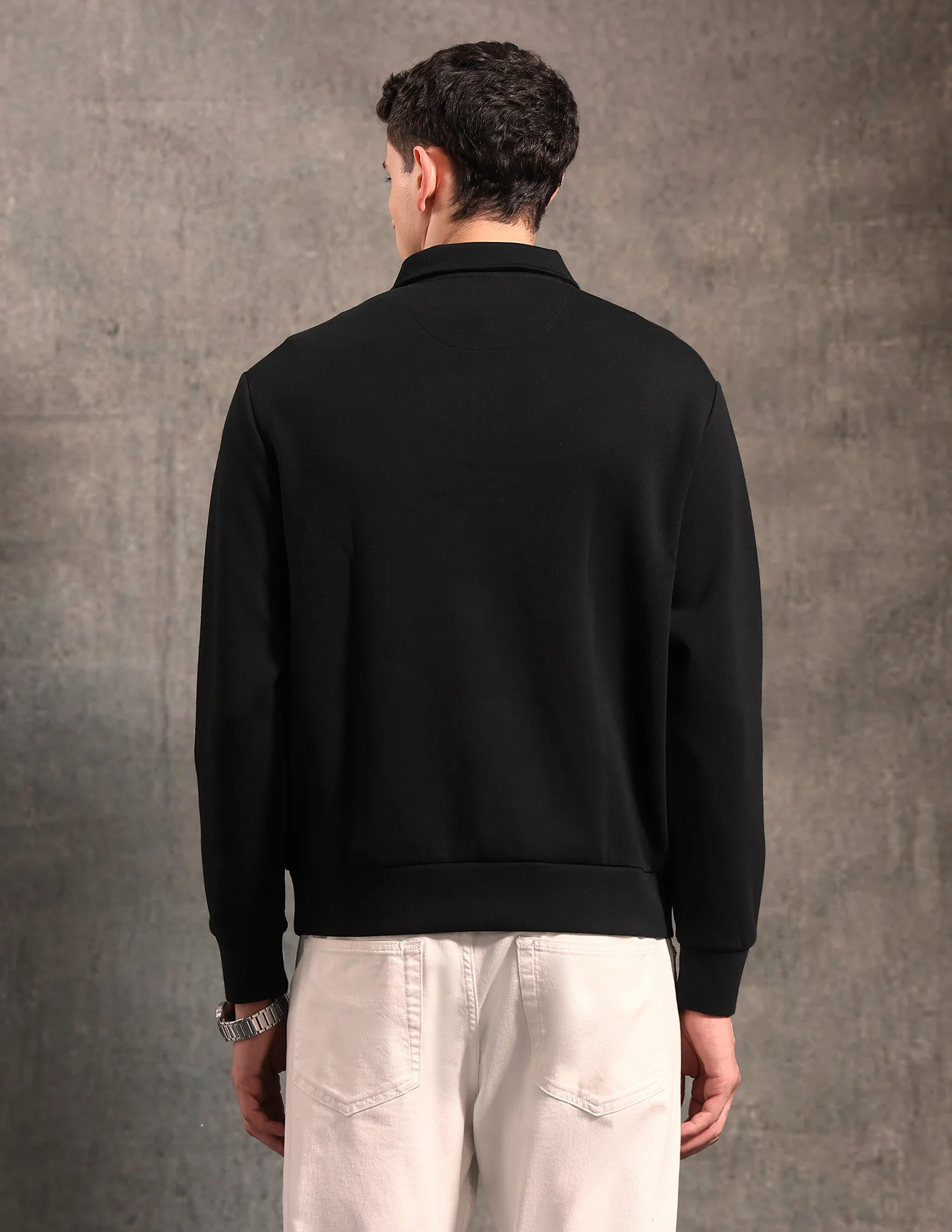 Black & Gold Regular Fit Sweatshirt - Image 5