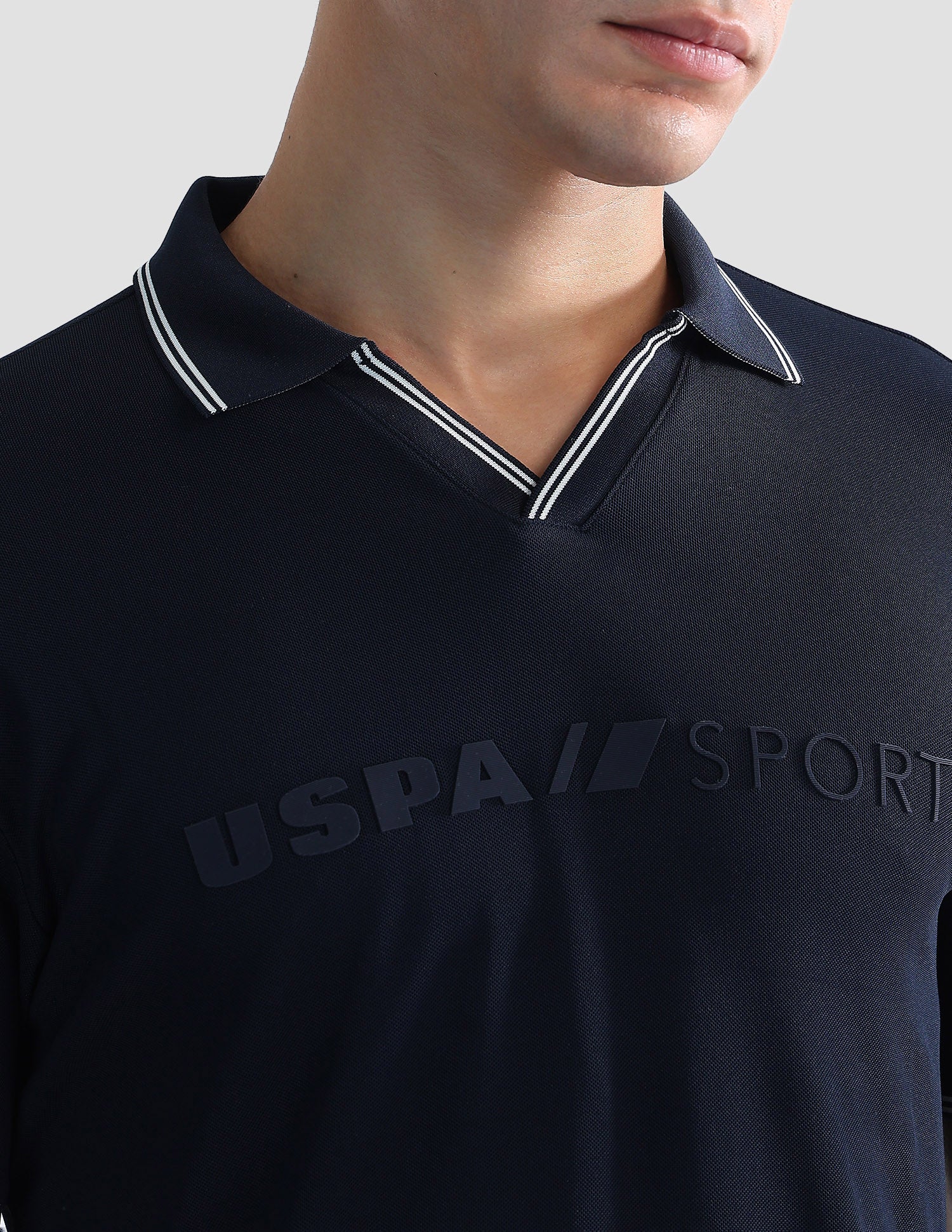 Brand Embossed Regular Fit Active Polo Shirt - Image 7