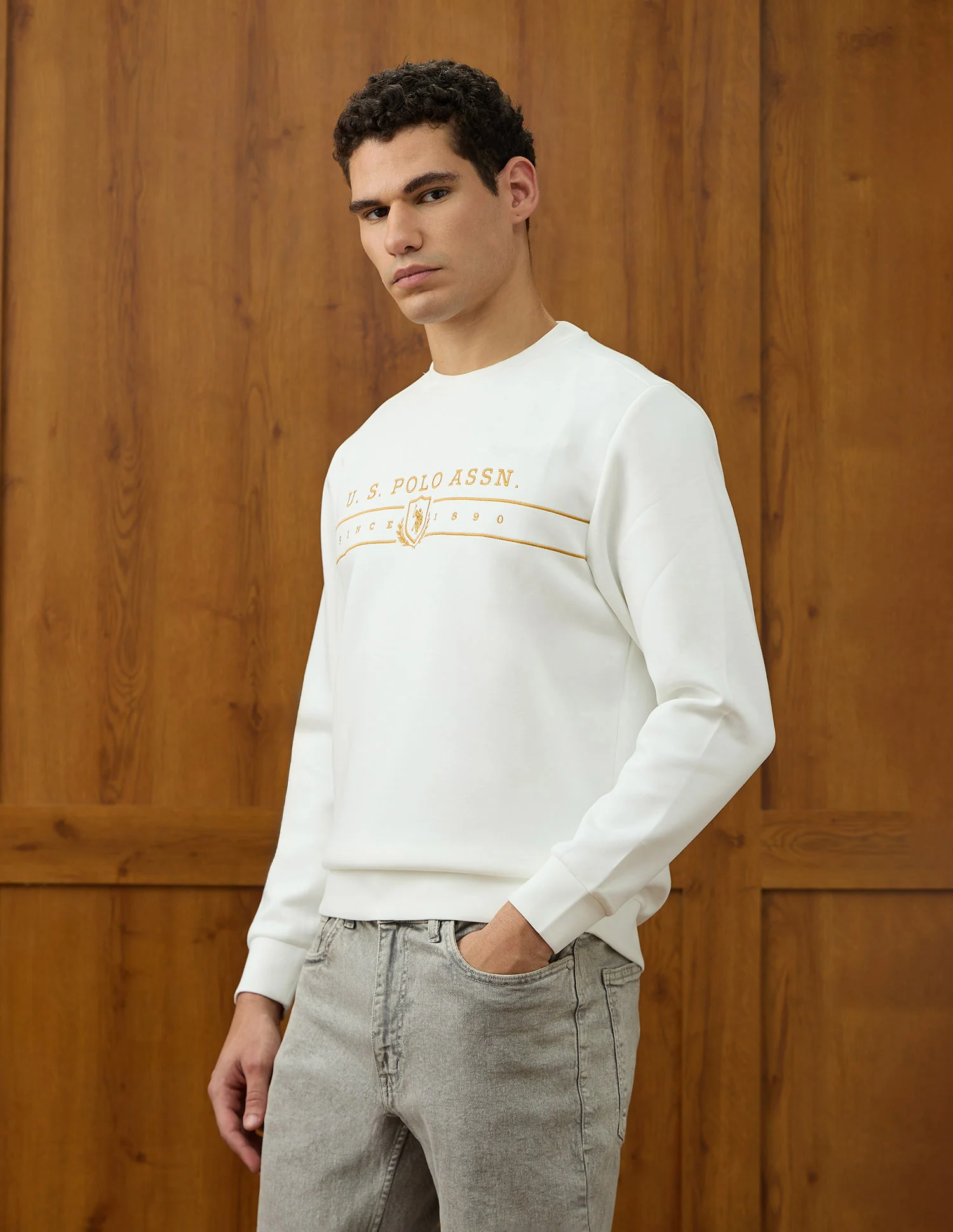 Brand Embroidered Equestrian Aisle Theater Sweatshirt - Image 4