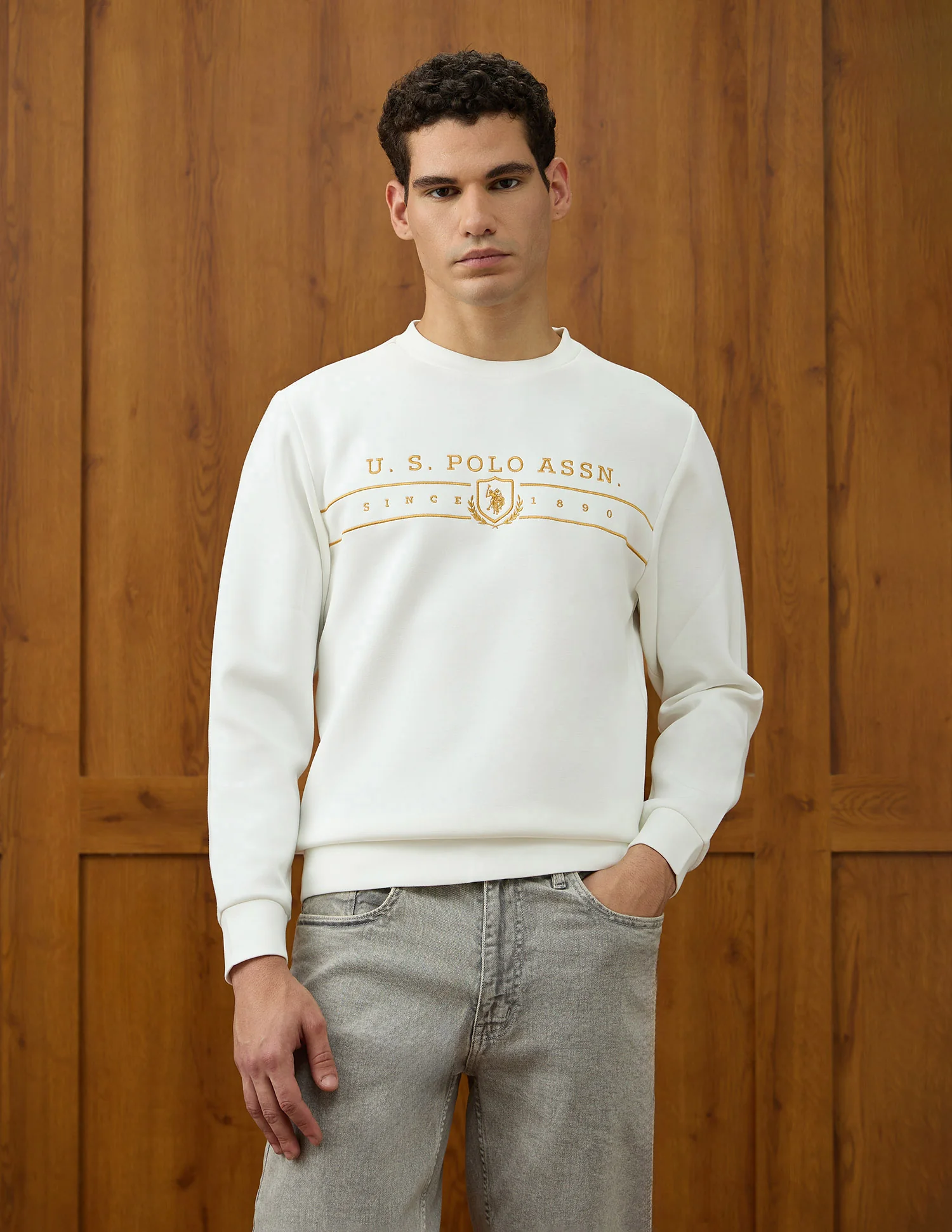 Brand Embroidered Equestrian Aisle Theater Sweatshirt - Image 6