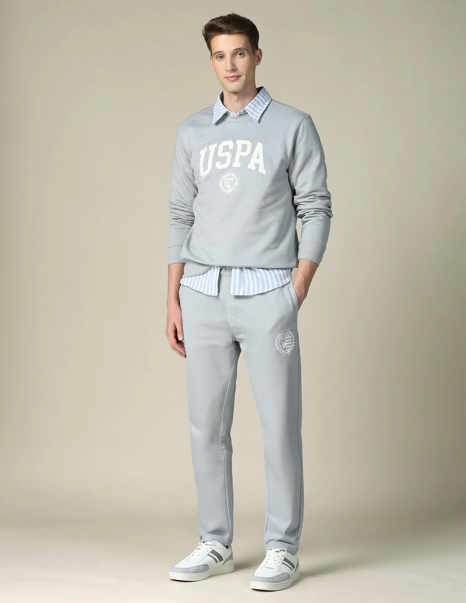 Brand Embroidered Regular Fit Sweatshirt - Image 3
