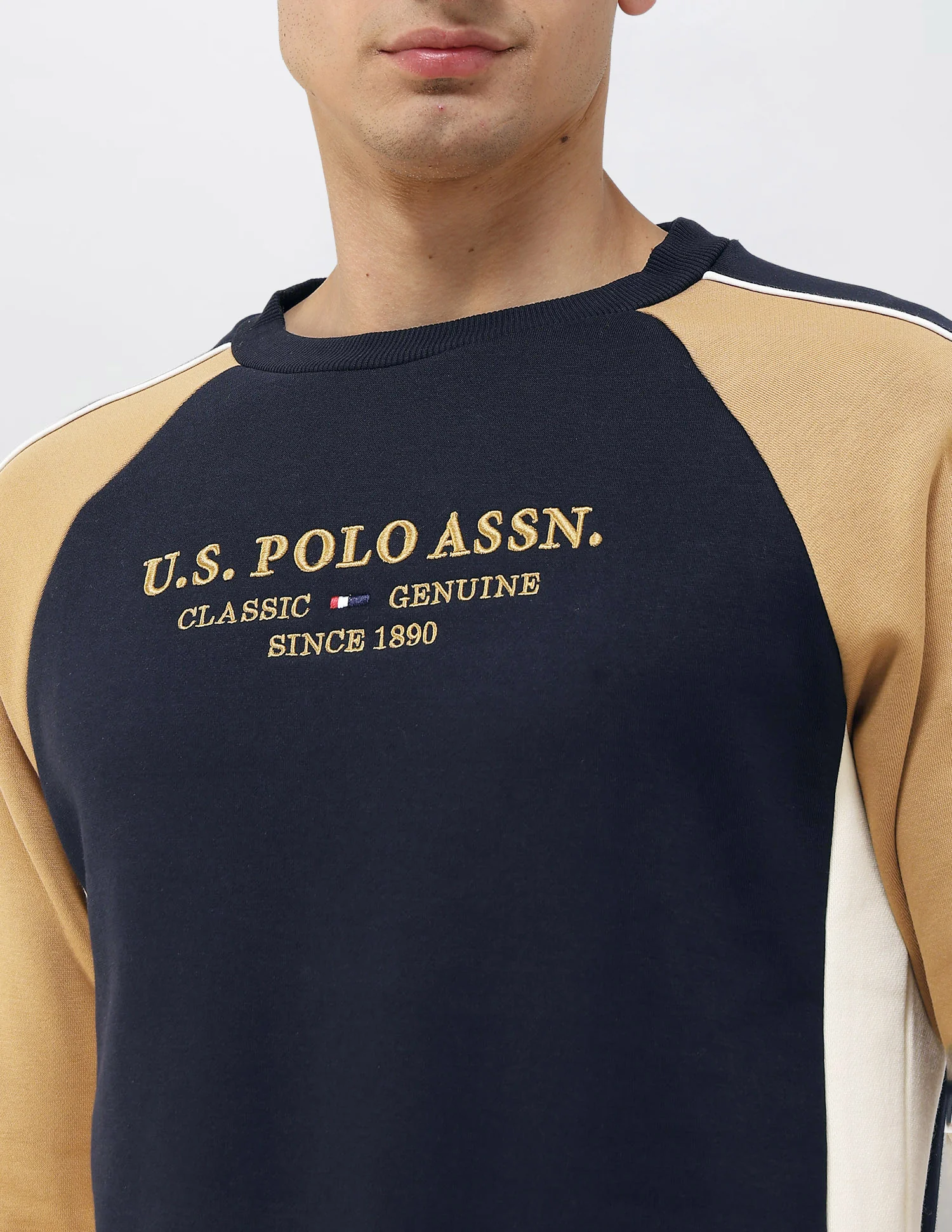 Brand Embroidered Regular Fit Sweatshirt - Image 7