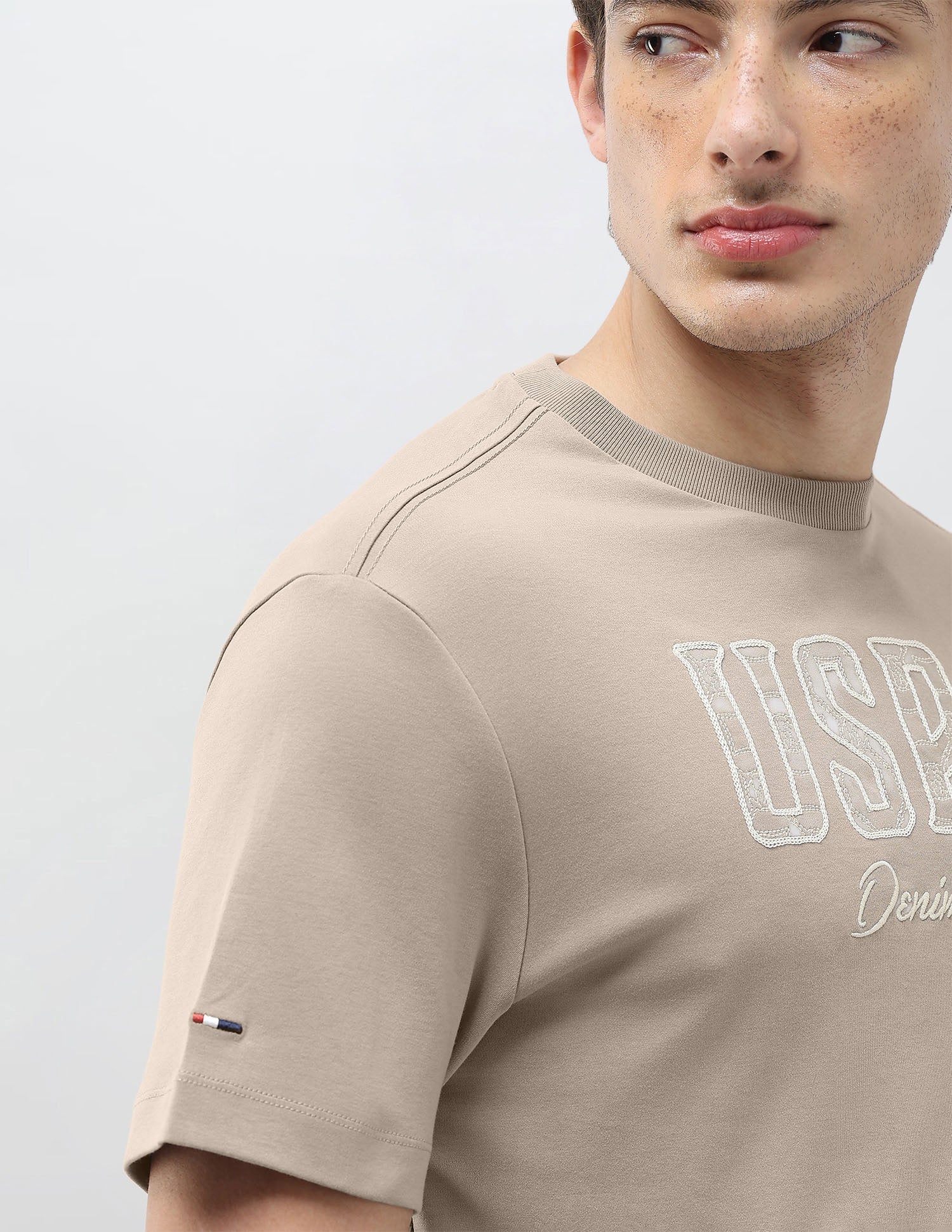 Brand Embroidered Slim Fit T-Shirt - Image 8