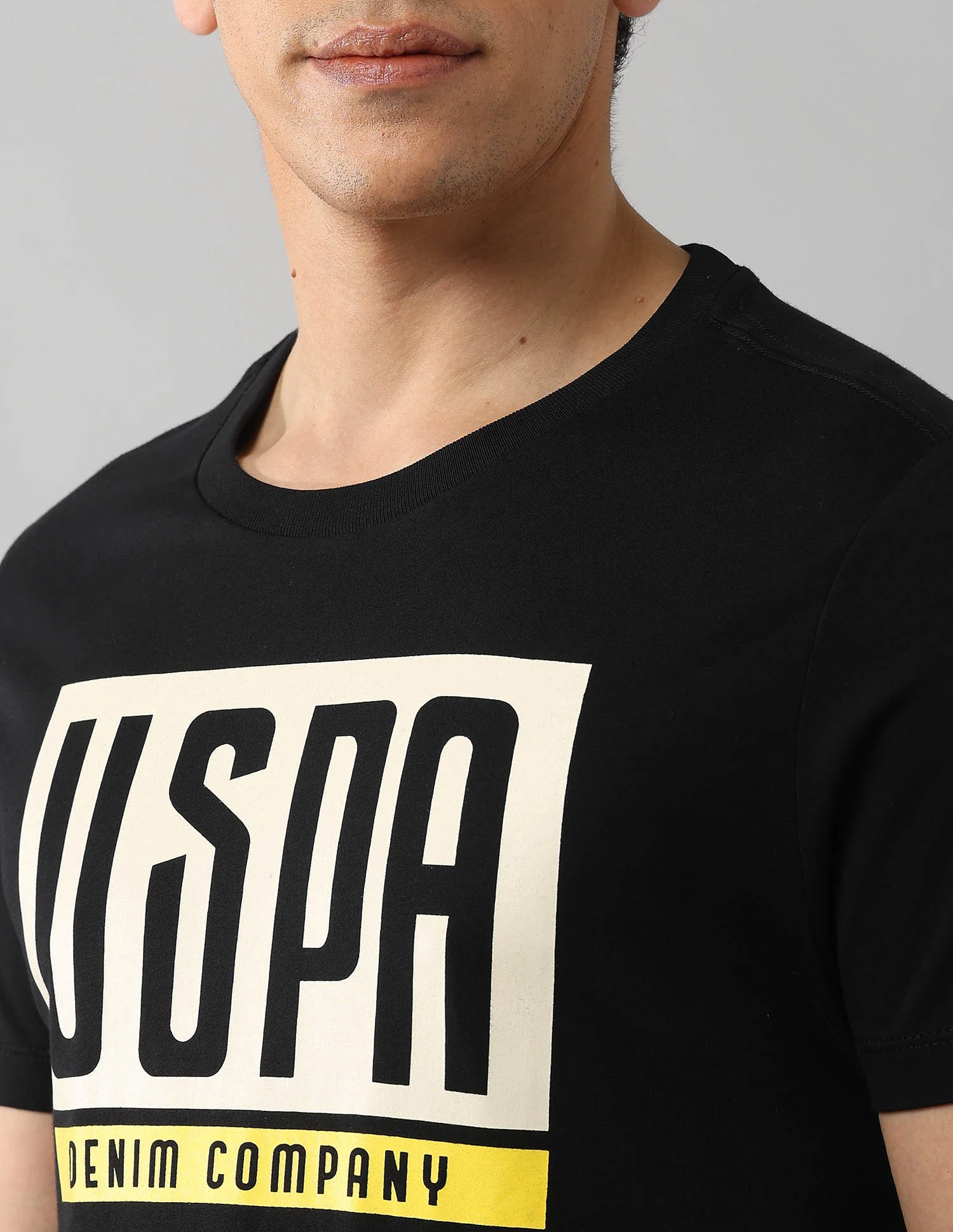 Brand Printed Americana T-Shirt - Image 7