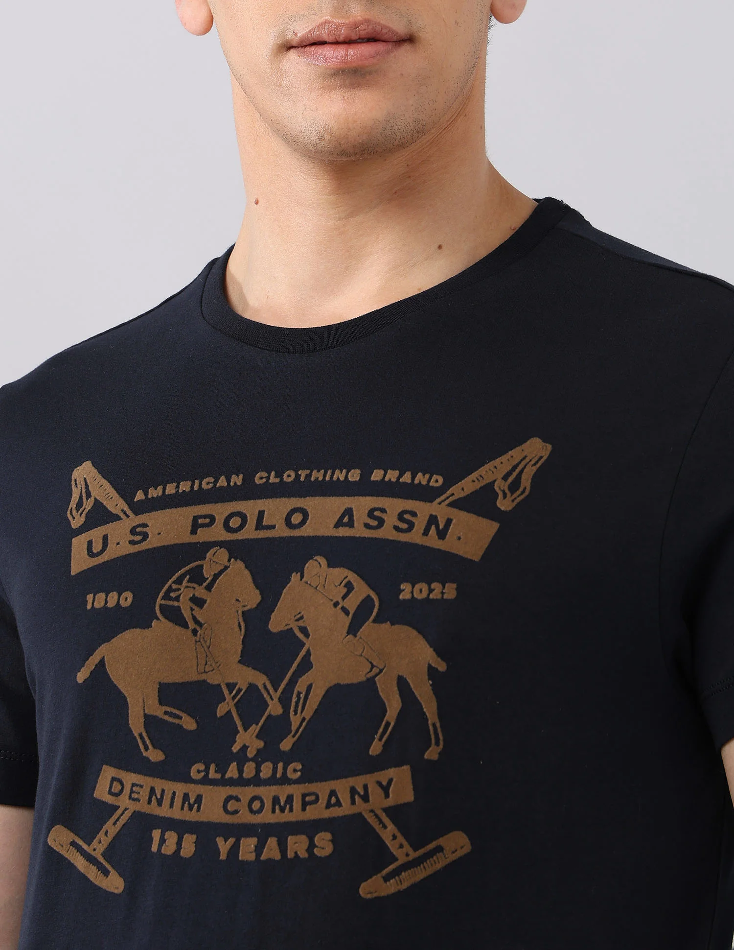 Brand Printed Americana T-Shirt - Image 7