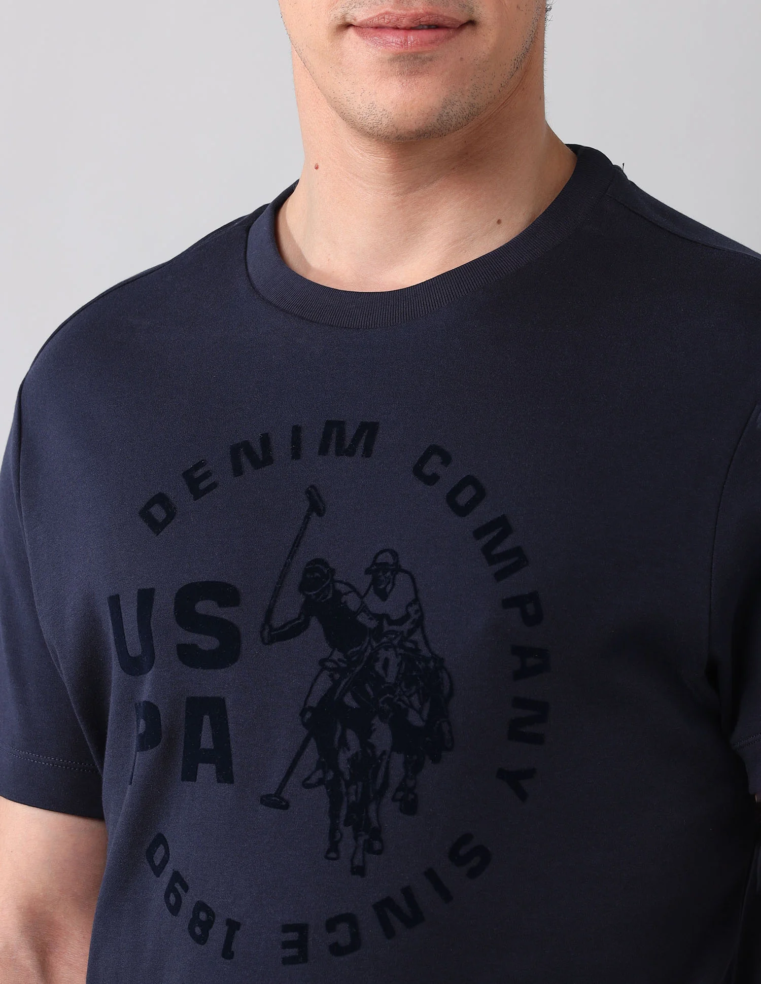 Brand Printed Americana T-Shirt - Image 7