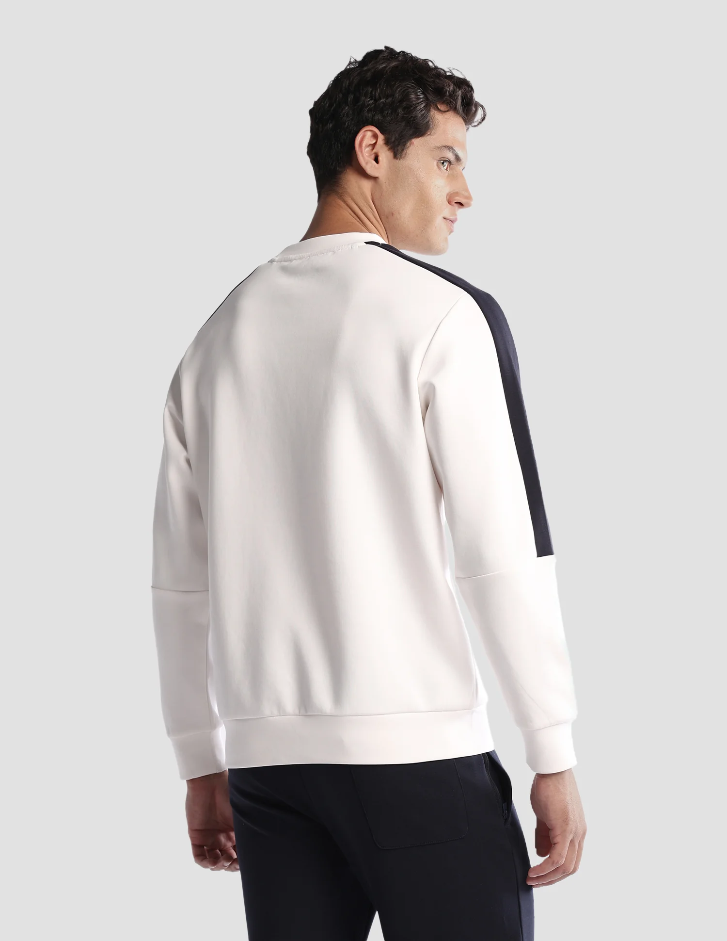 Brand Printed Regular Fit Active Sweatshirt - Image 5