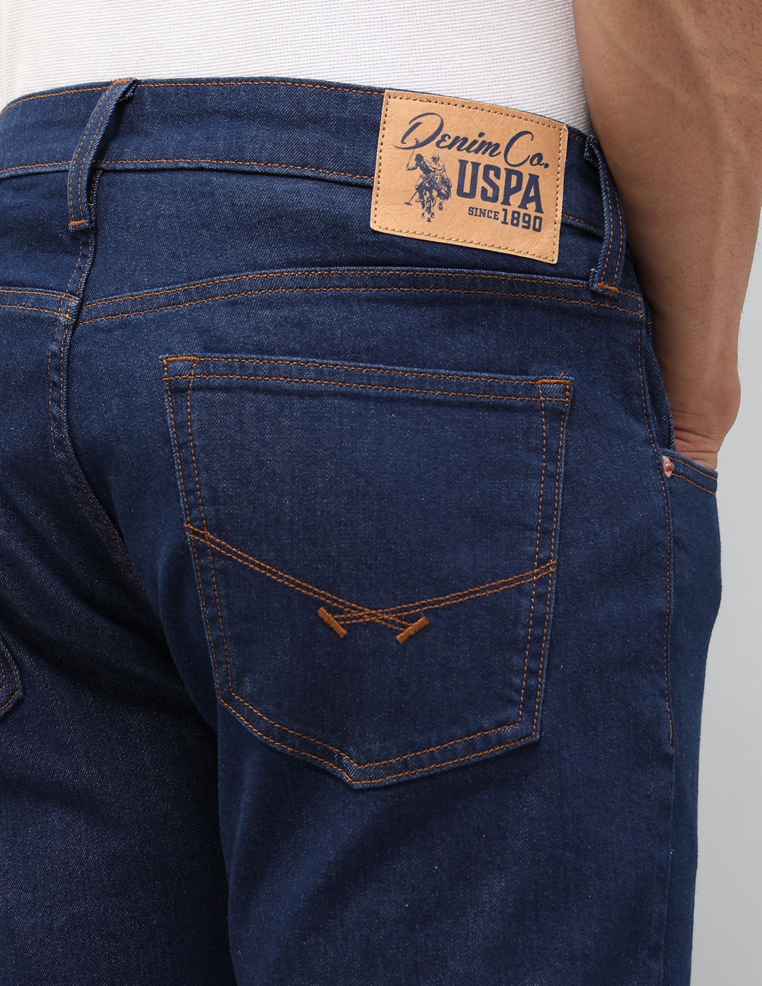 Brandon Slim Tapered Fit Blue Jeans - Image 8