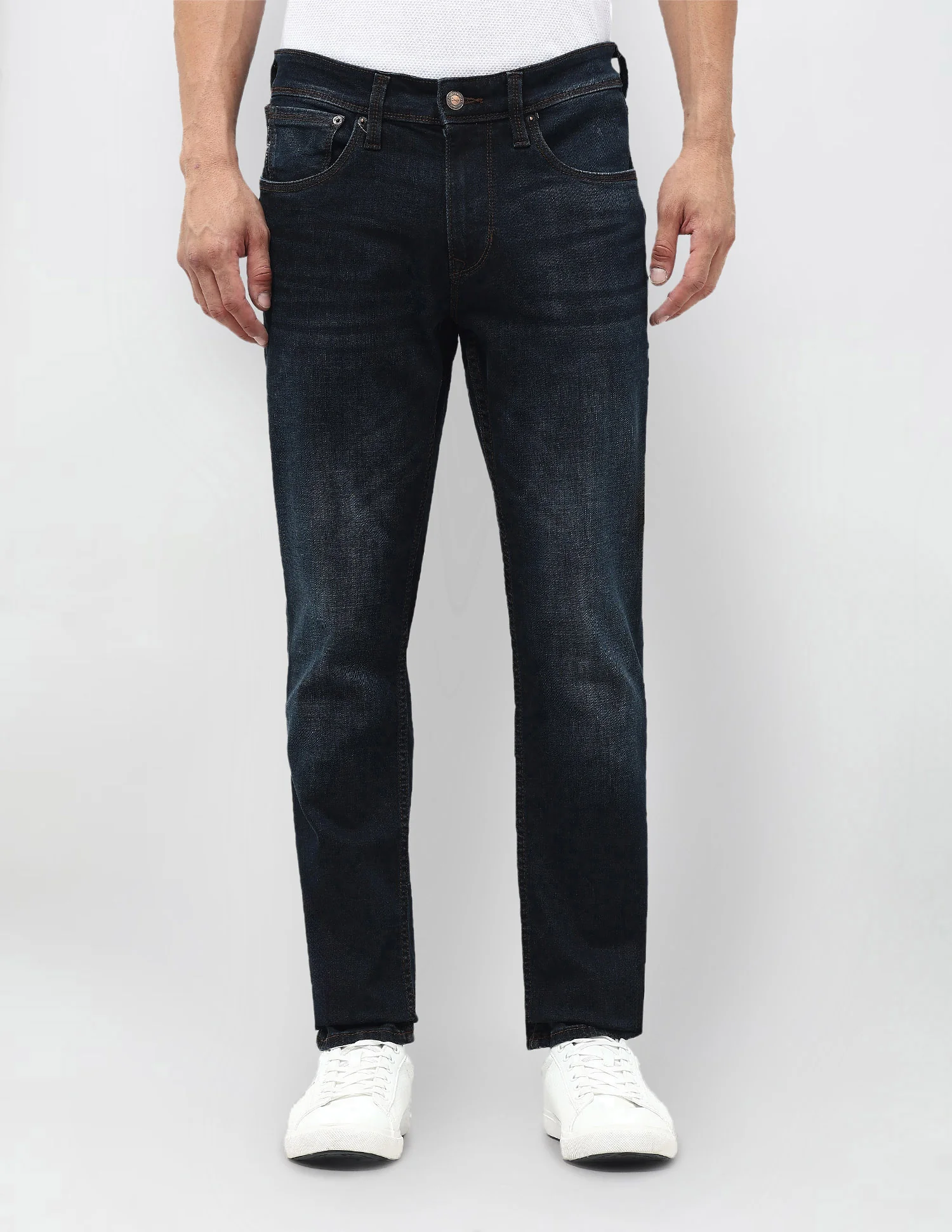 Brandon Slim Tapered Fit Blue Jeans - Image 6