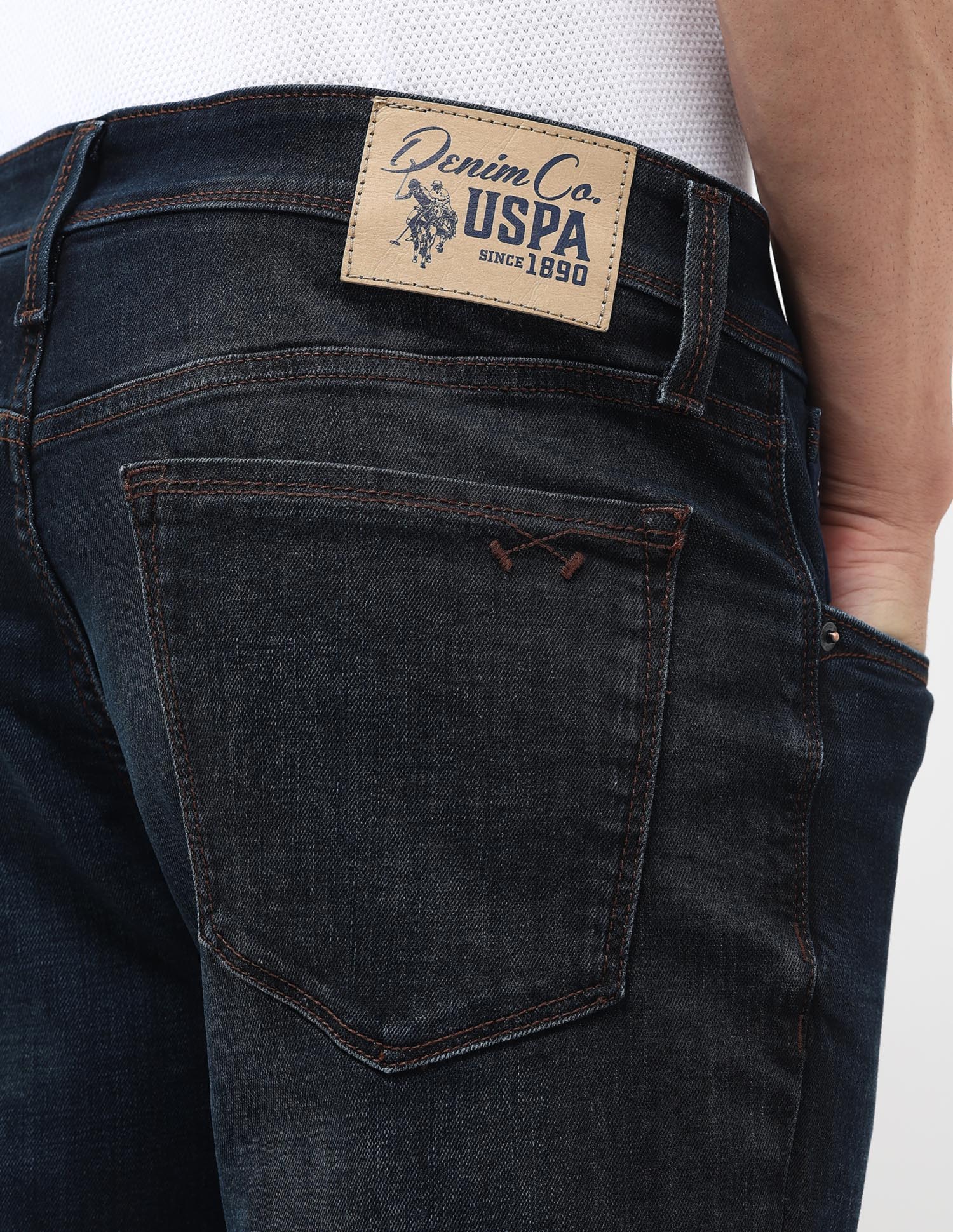 Brandon Slim Tapered Fit Blue Jeans - Image 8