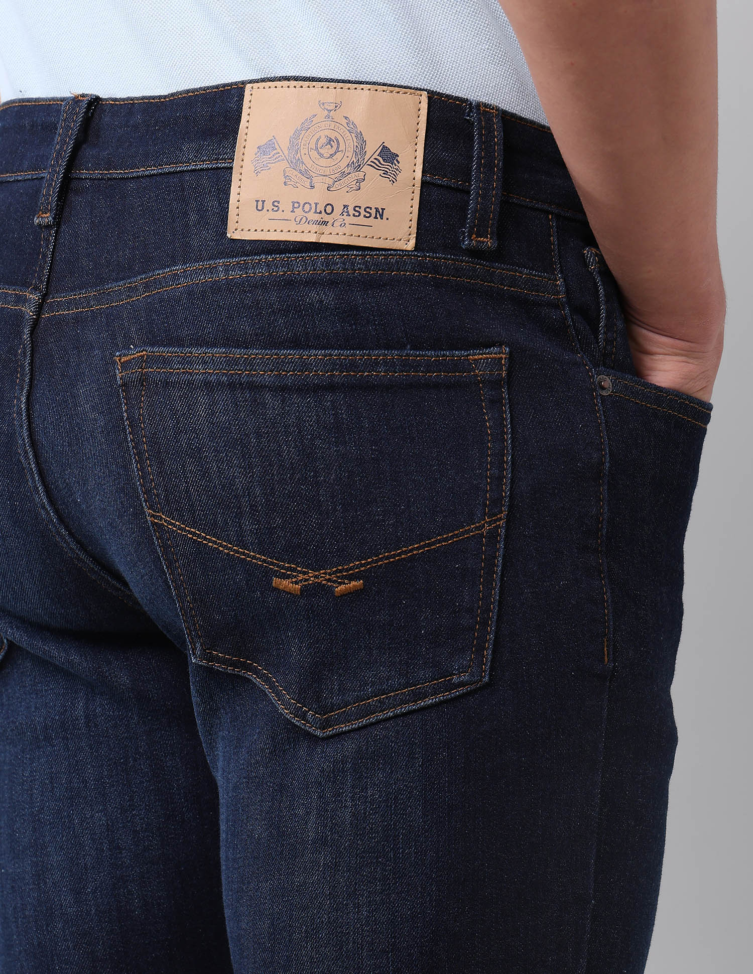 Brandon Slim Tapered Fit Blue Jeans - Image 8