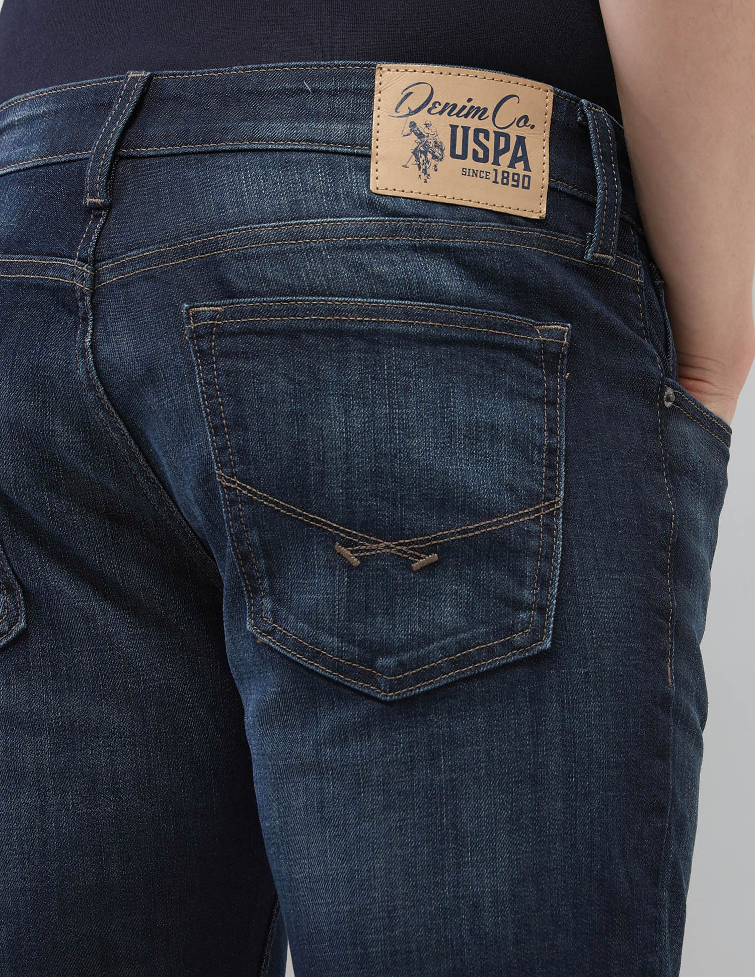 Brandon Slim Tapered Fit Blue Jeans - Image 8