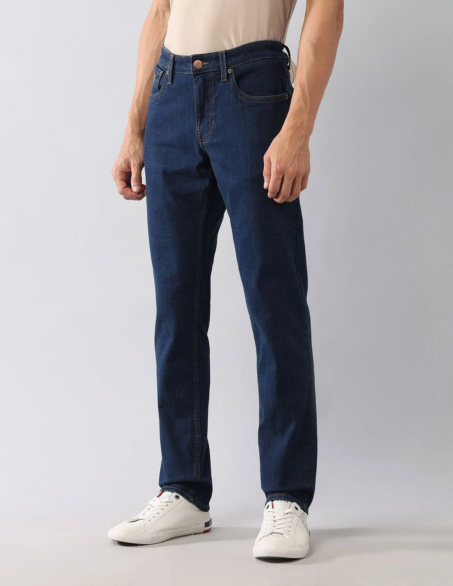 Brandon Slim Tapered Fit Blue Jeans - Image 4