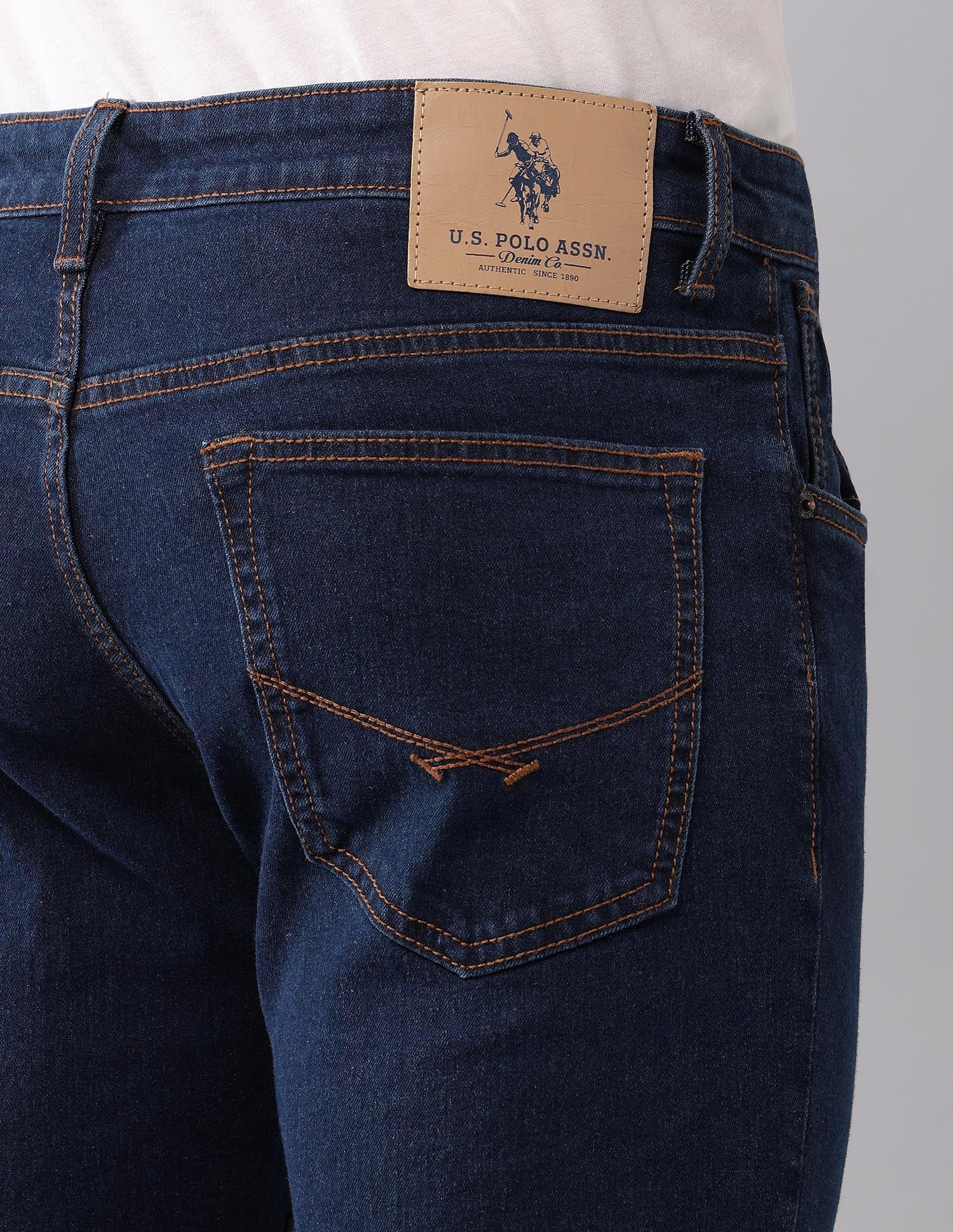 Brandon Slim Tapered Fit Blue Jeans - Image 8