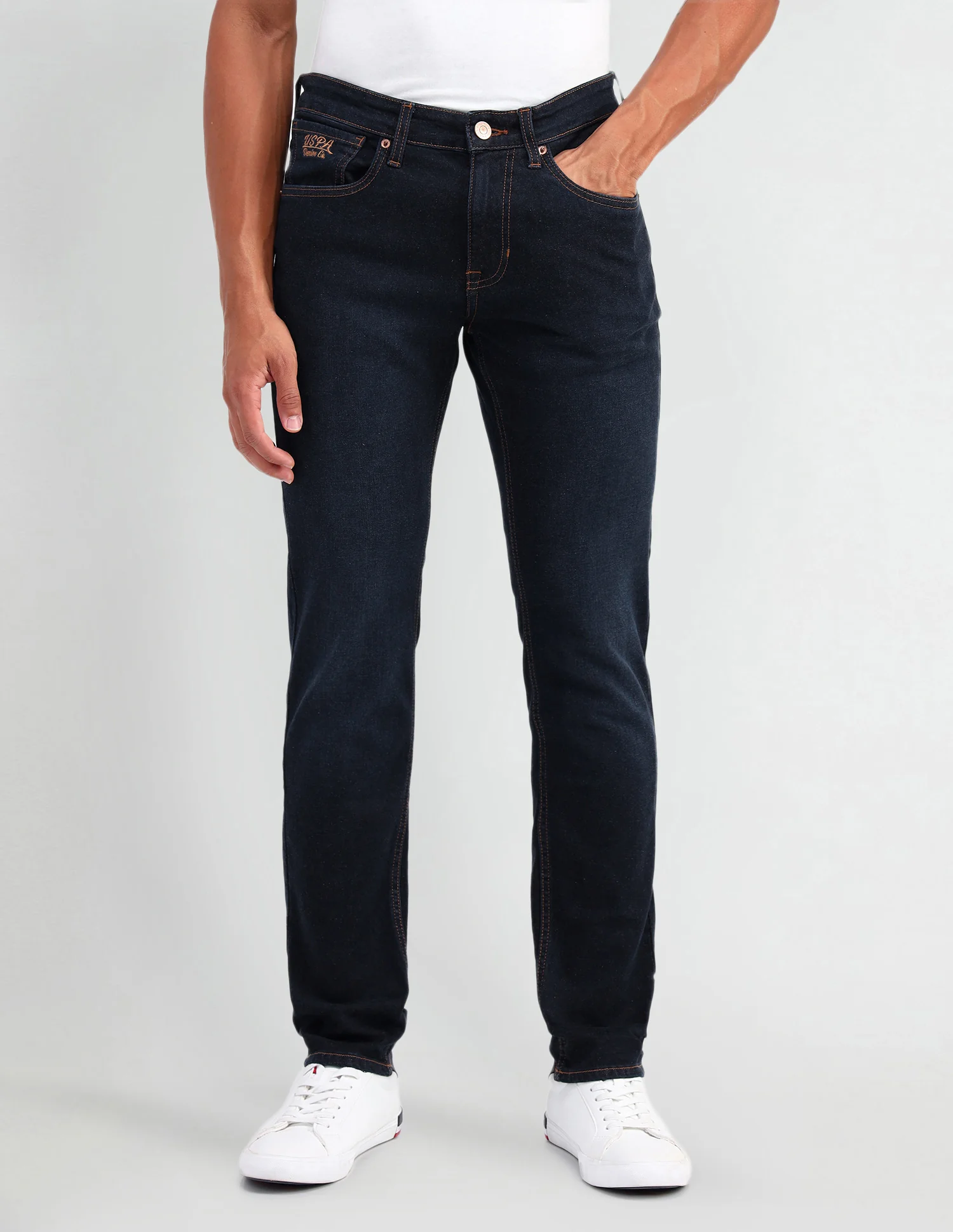 Brandon Slim Tapered Fit Blue Jeans - Image 6